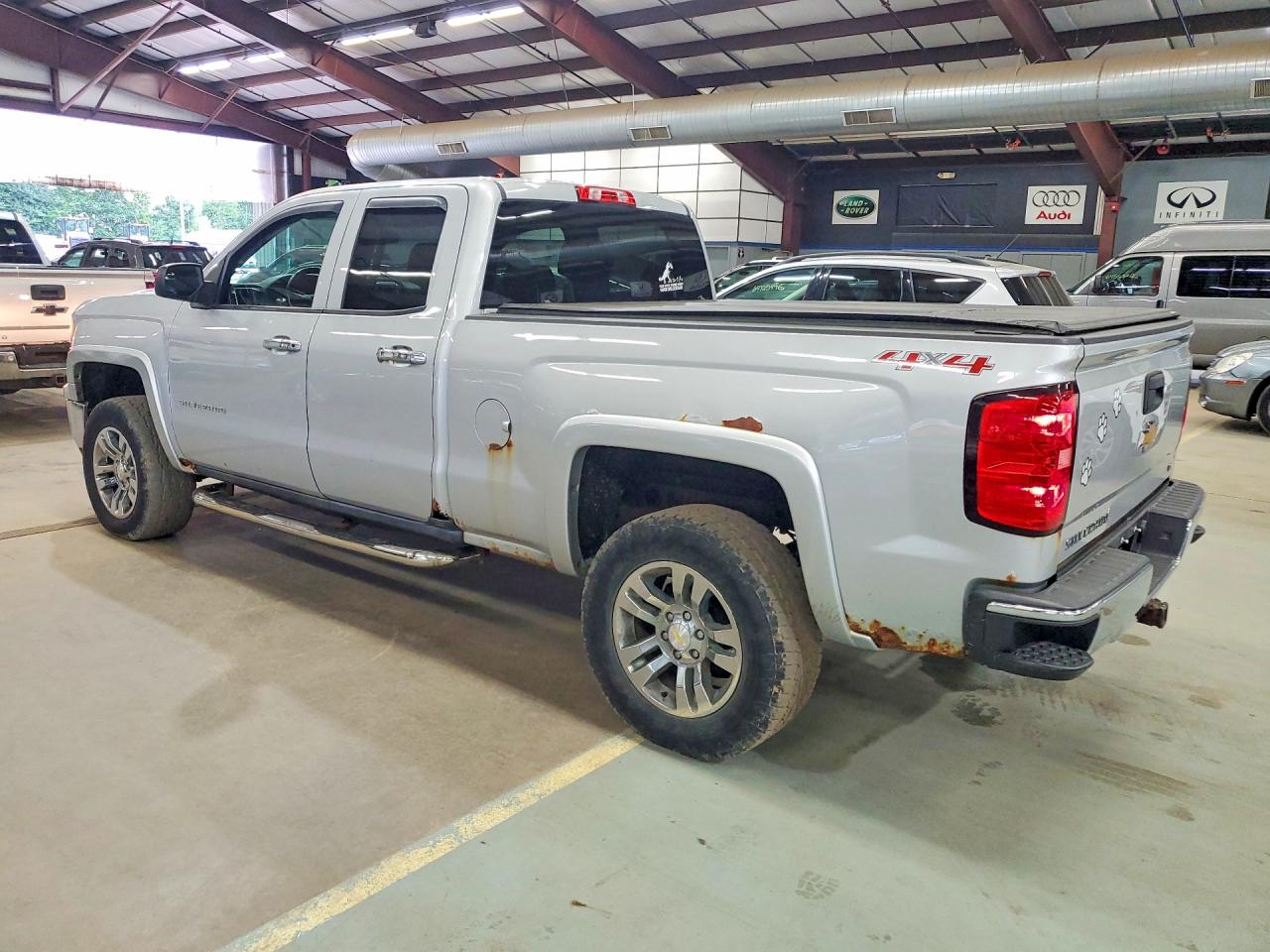 2014 Chevrolet Silverado K1500 Lt Серебряный vin: 1GCVKREC6EZ107175