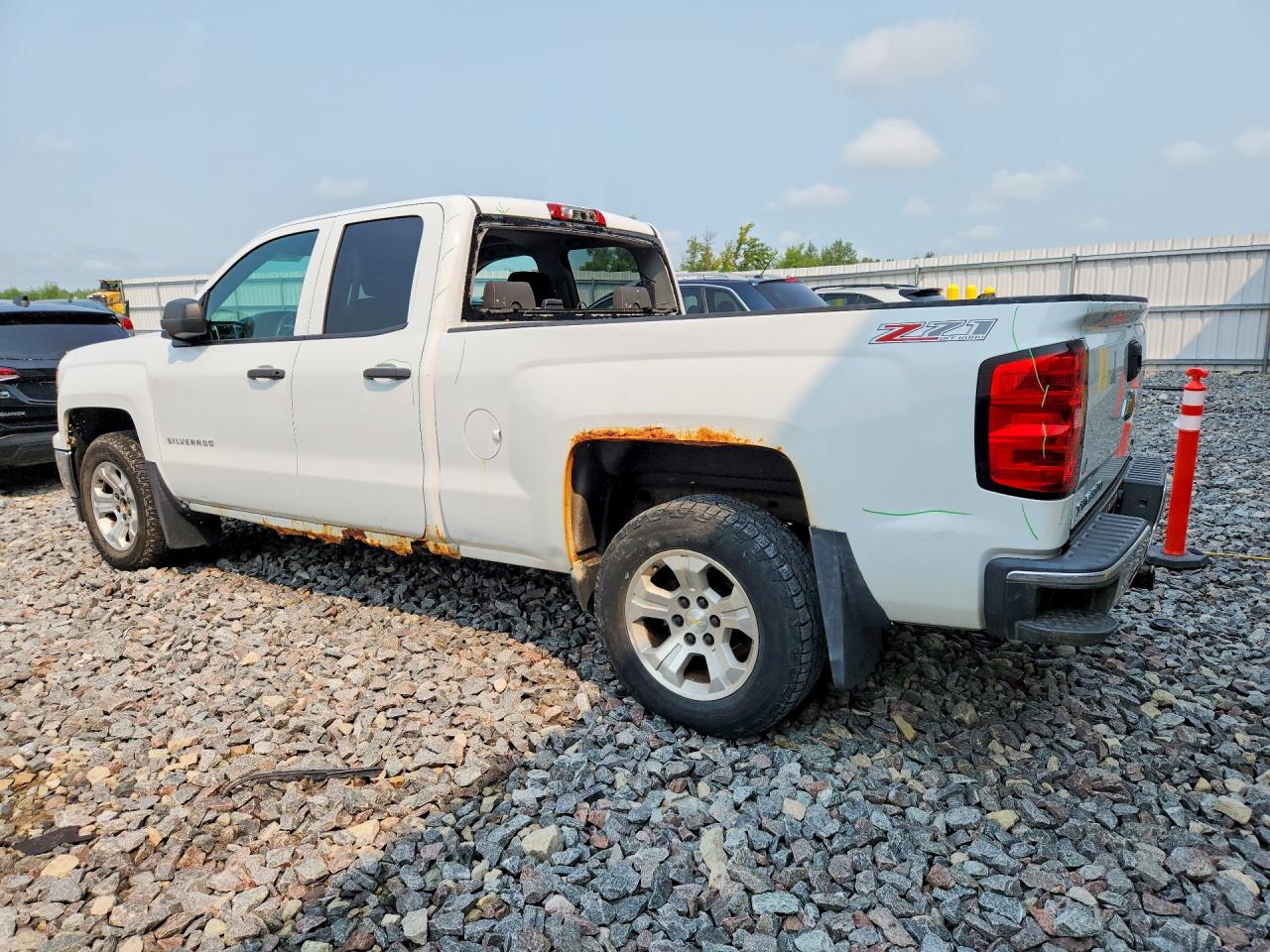 2014 Chevrolet Silverado K1500 Lt White vin: 1GCVKREC6EZ389365