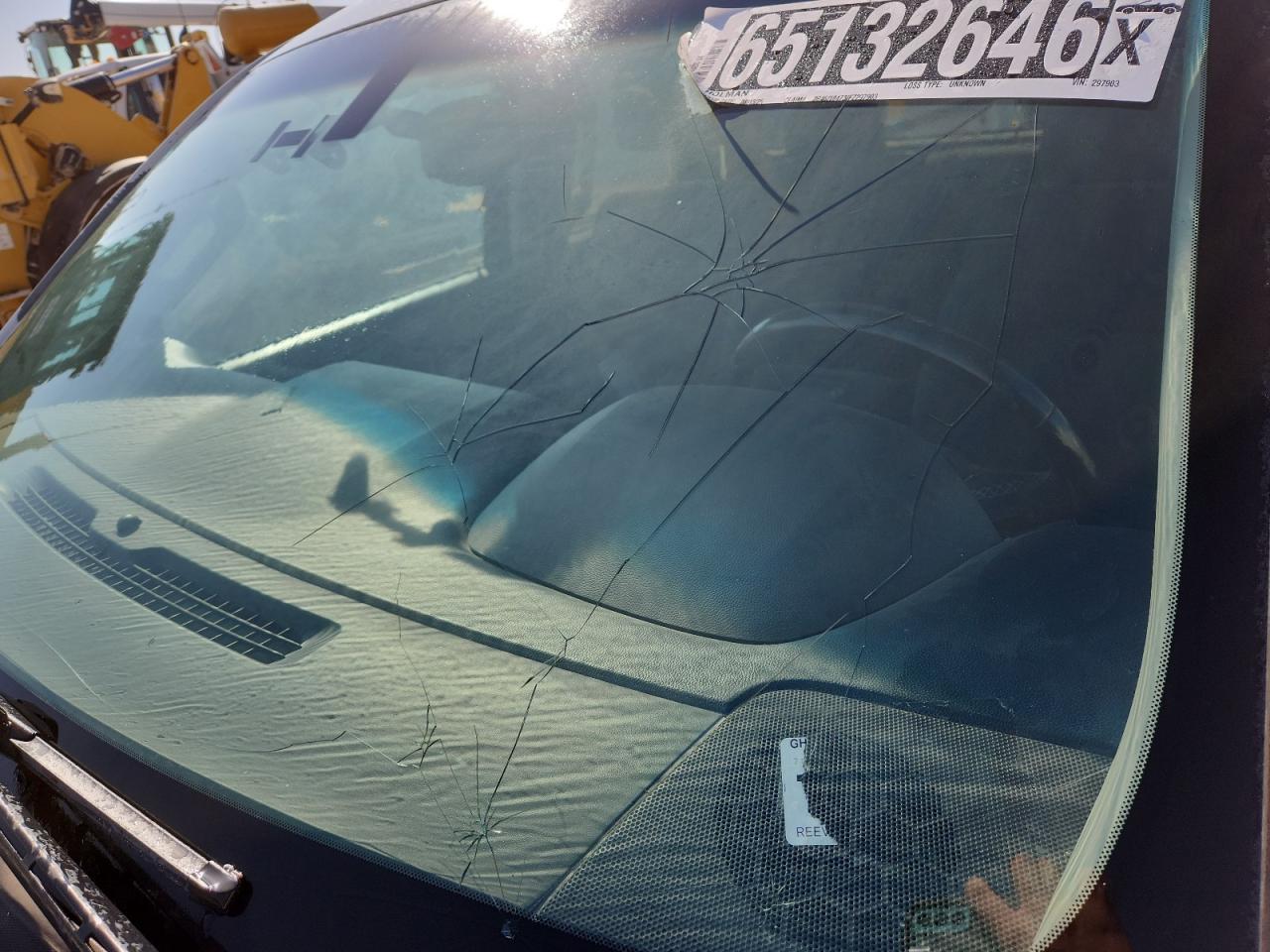 2015 Chevrolet Silverado K1500 Lt White vin: 1GCVKREC6FZ297903 Damage: Windshield, Broken, Replacement Required