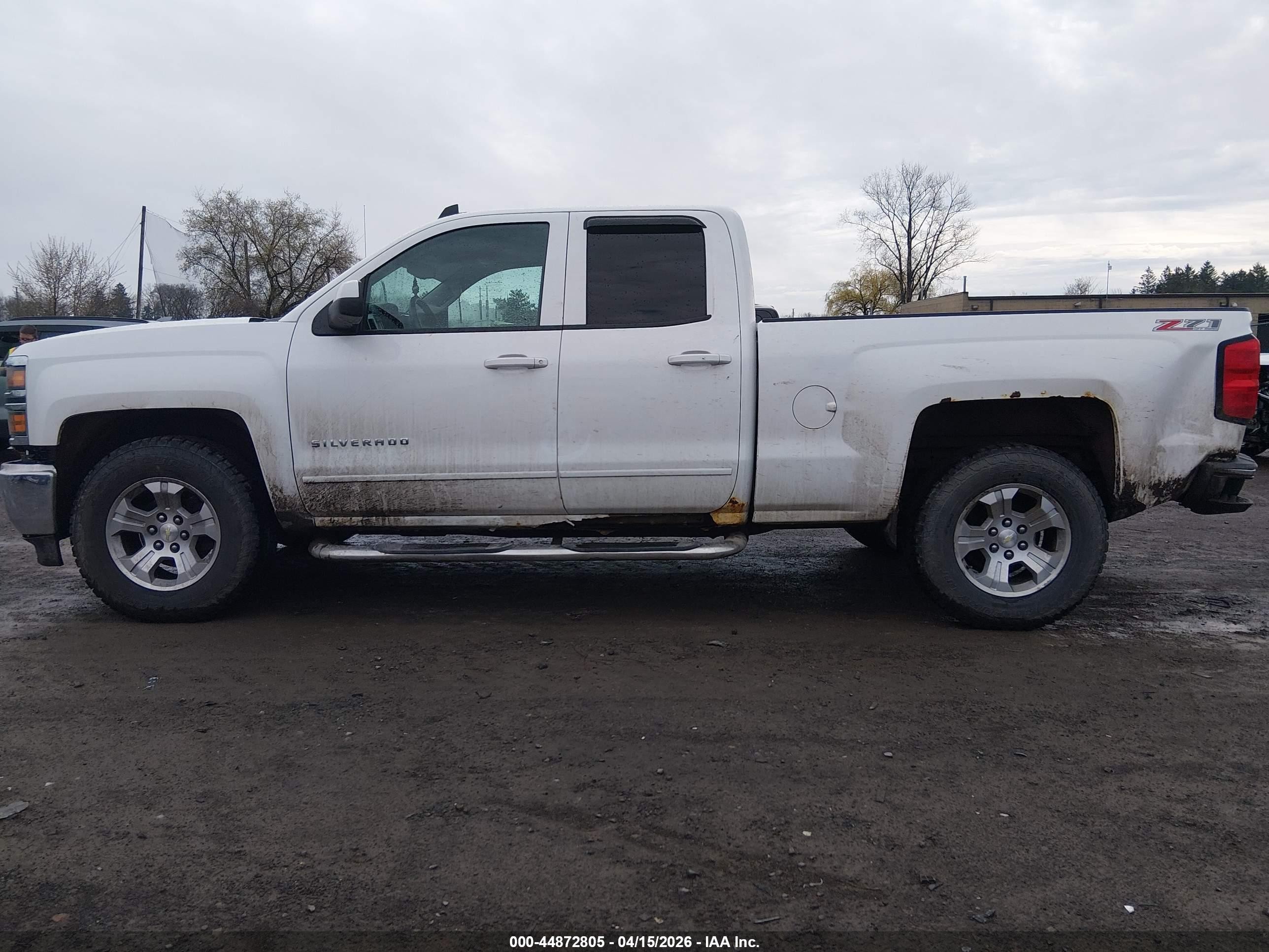 2015 Chevrolet Silverado 1500 2lt Белый vin: 1GCVKREC6FZ414850
