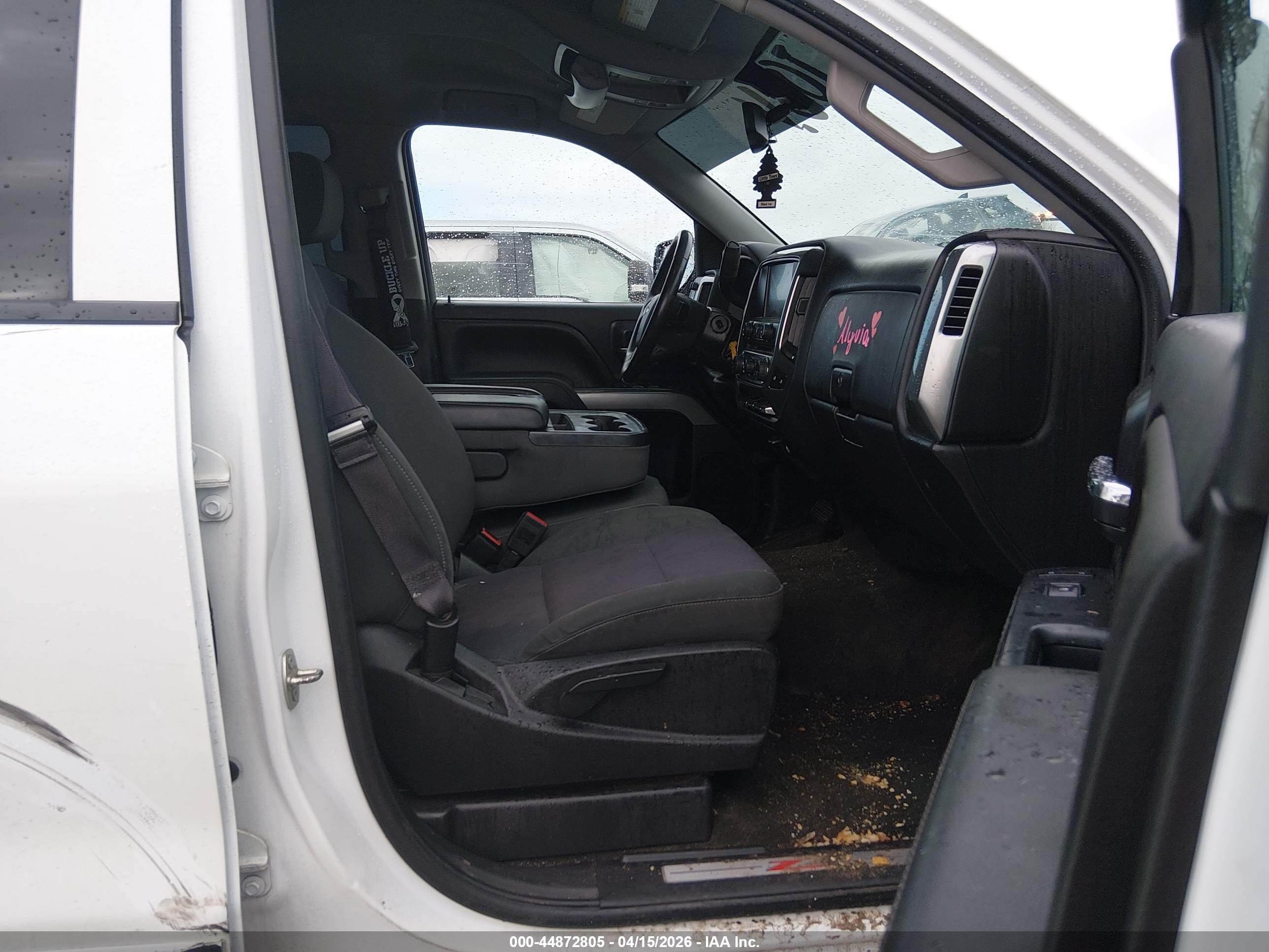 2015 Chevrolet Silverado 1500 2lt Белый vin: 1GCVKREC6FZ414850