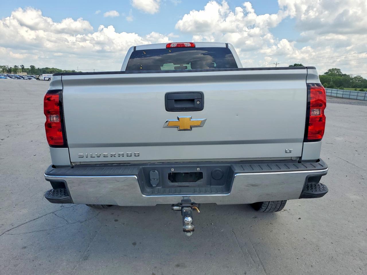 2015 Chevrolet Silverado K1500 Lt Silver vin: 1GCVKREC6FZ438193