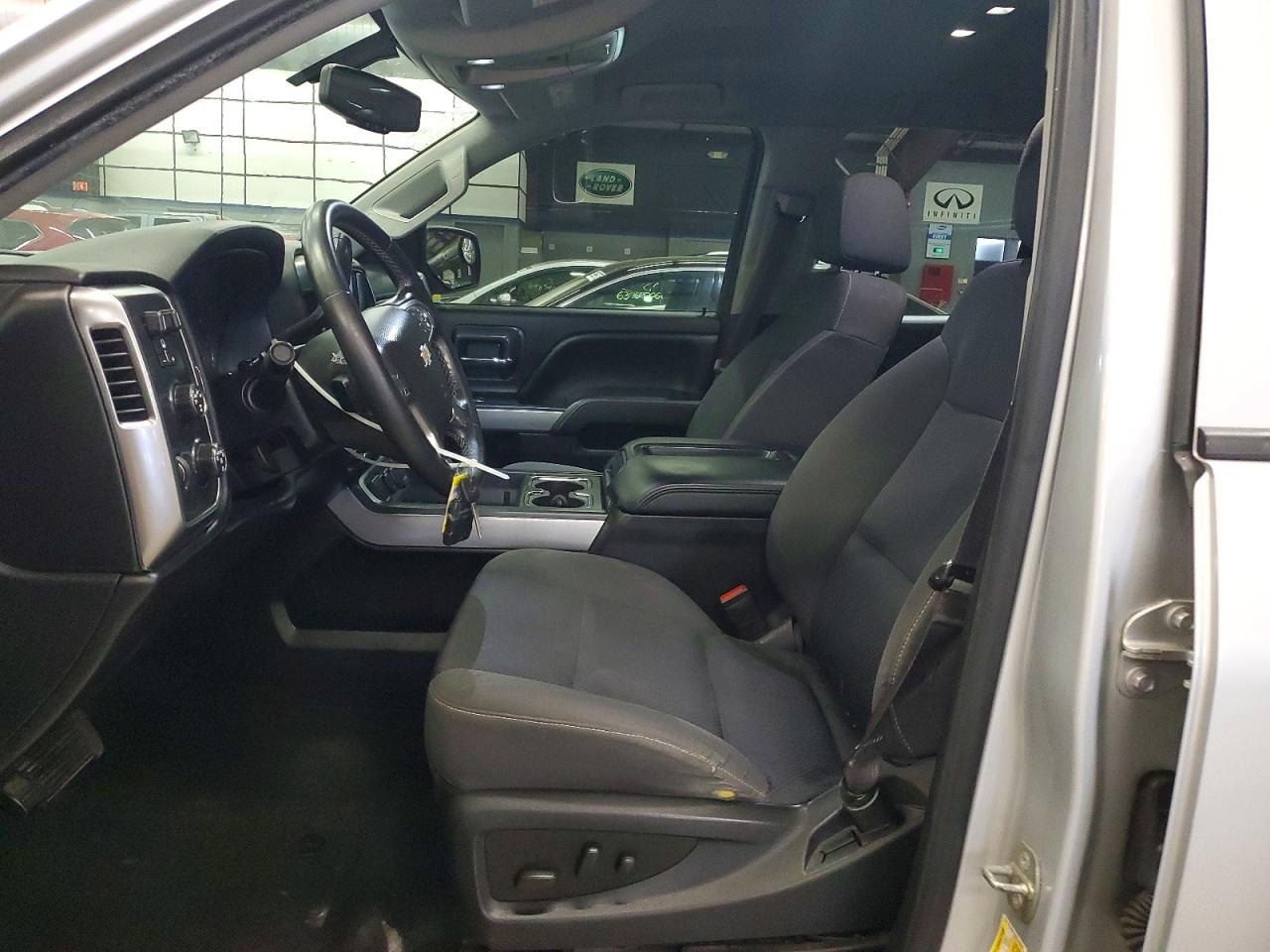 2015 Chevrolet Silverado K1500 Lt Серебряный vin: 1GCVKREC6FZ444589