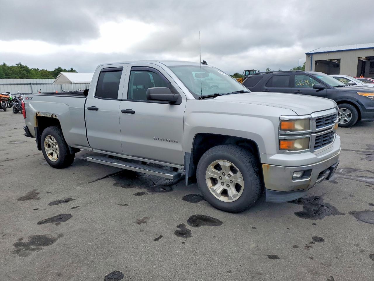 2014 Chevrolet Silverado K1500 Lt Silver vin: 1GCVKREC7EZ196707