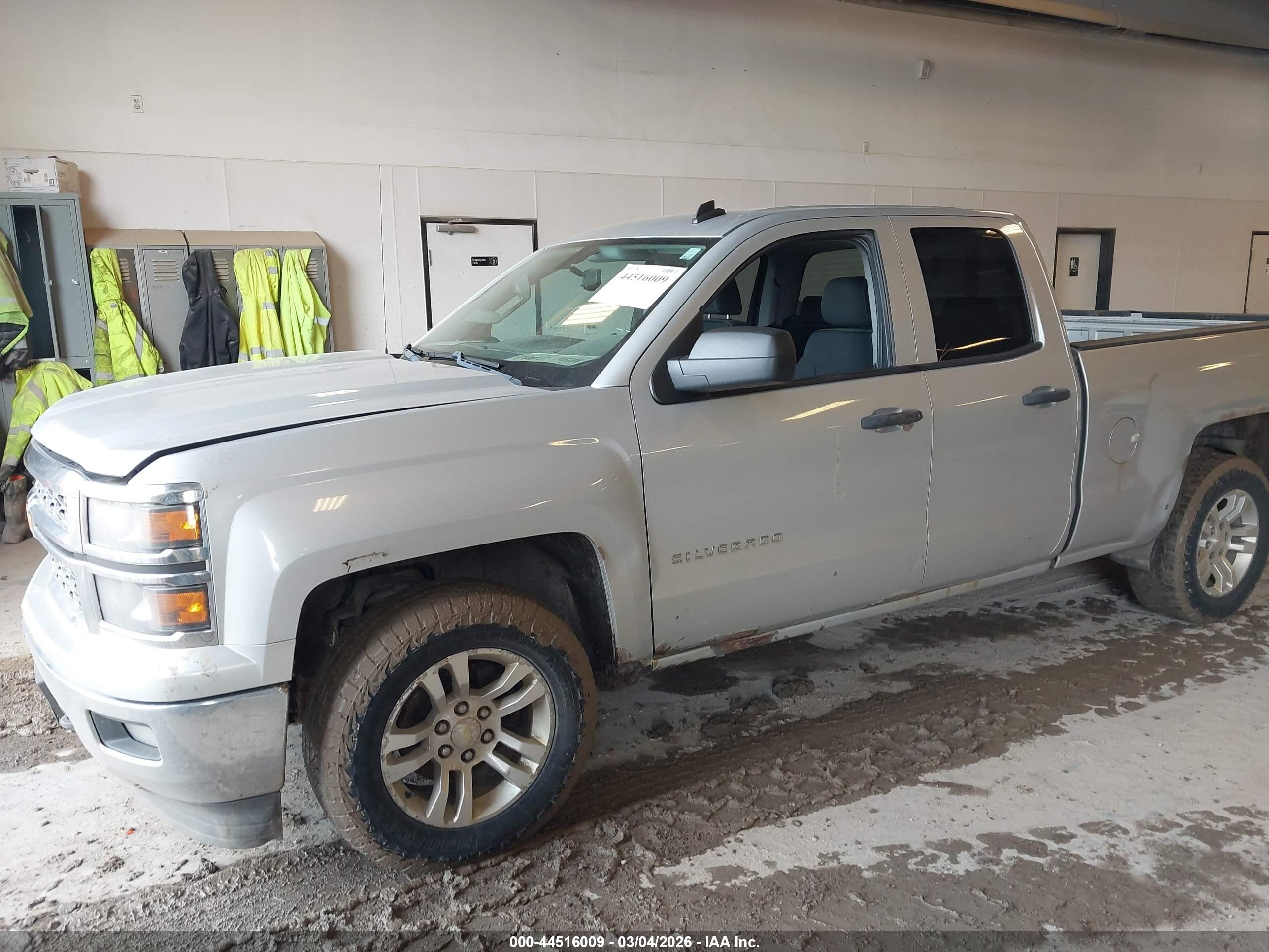 2014 Chevrolet Silverado K1500 Lt Silver vin: 1GCVKREC7EZ338814