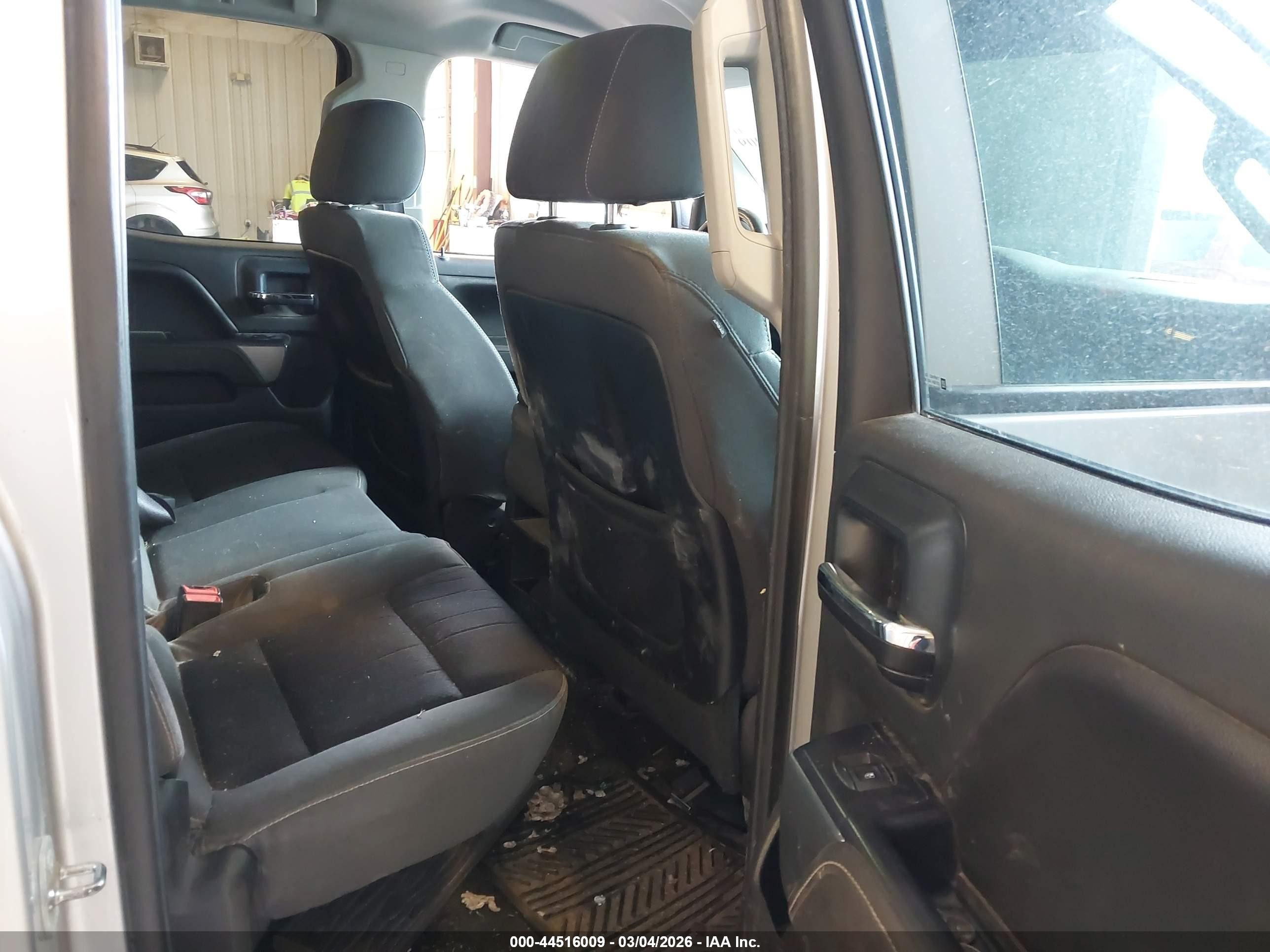 2014 Chevrolet Silverado K1500 Lt Silver vin: 1GCVKREC7EZ338814