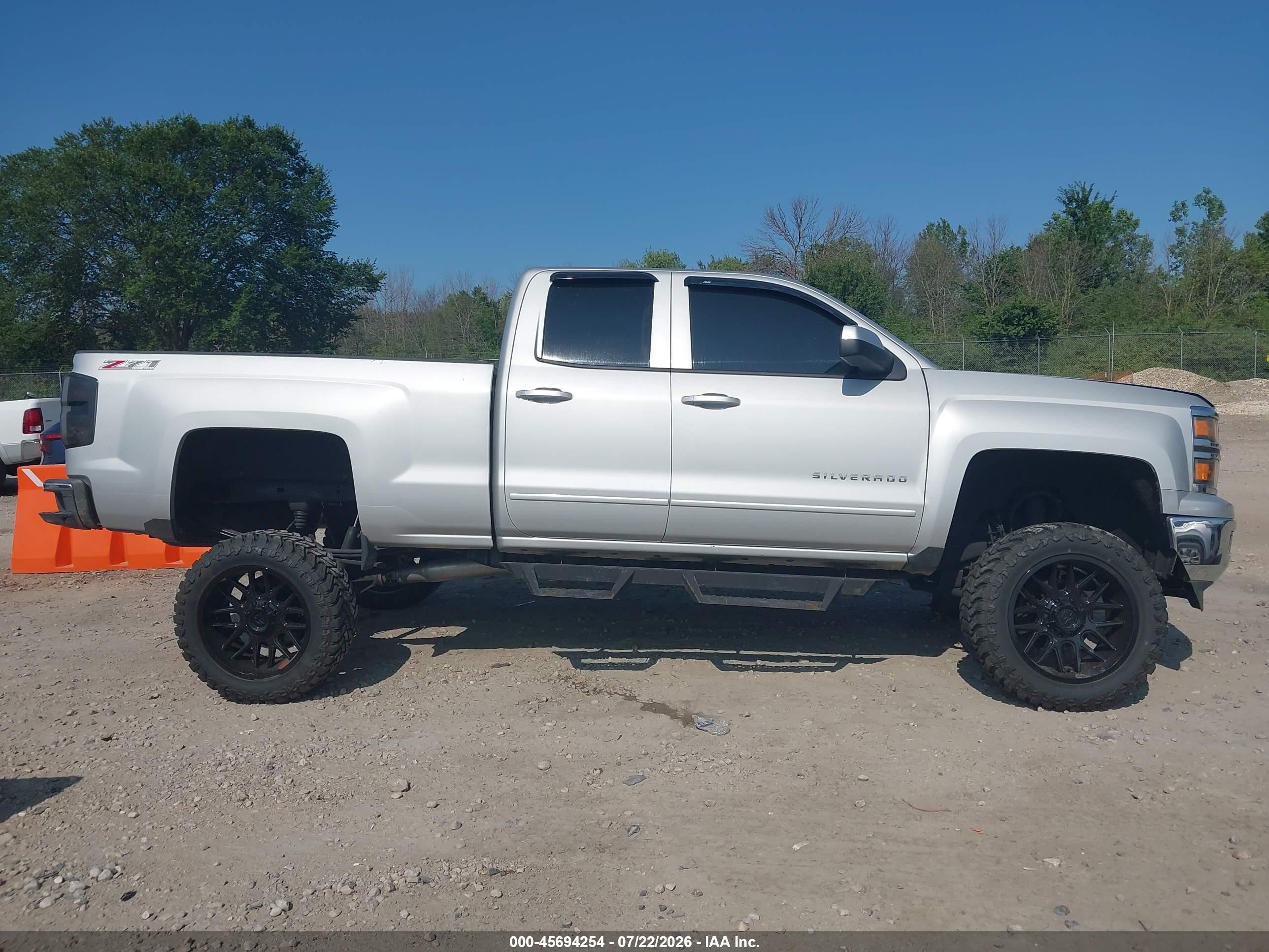 2015 Chevrolet Silverado 1500 Lt Silver vin: 1GCVKREC7FZ195834