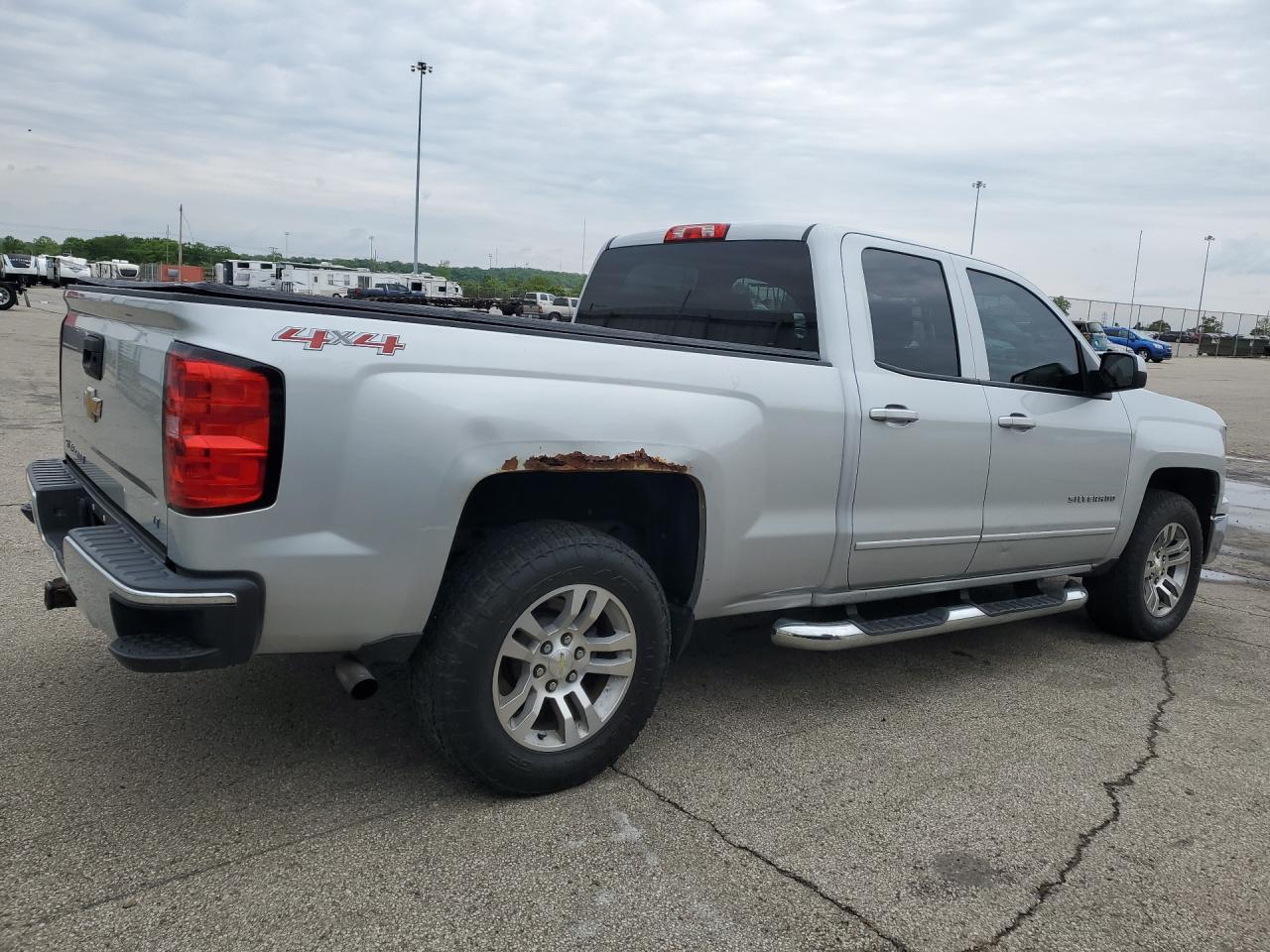 2015 Chevrolet Silverado K1500 Lt Silver vin: 1GCVKREC7FZ215032 Damage: Right Front Door, Dent(S) W/ Paint Dmg, 6 To 7 Inches