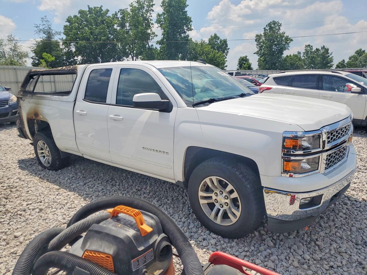 2015 Chevrolet Silverado K1500 Lt White vin: 1GCVKREC7FZ240416
