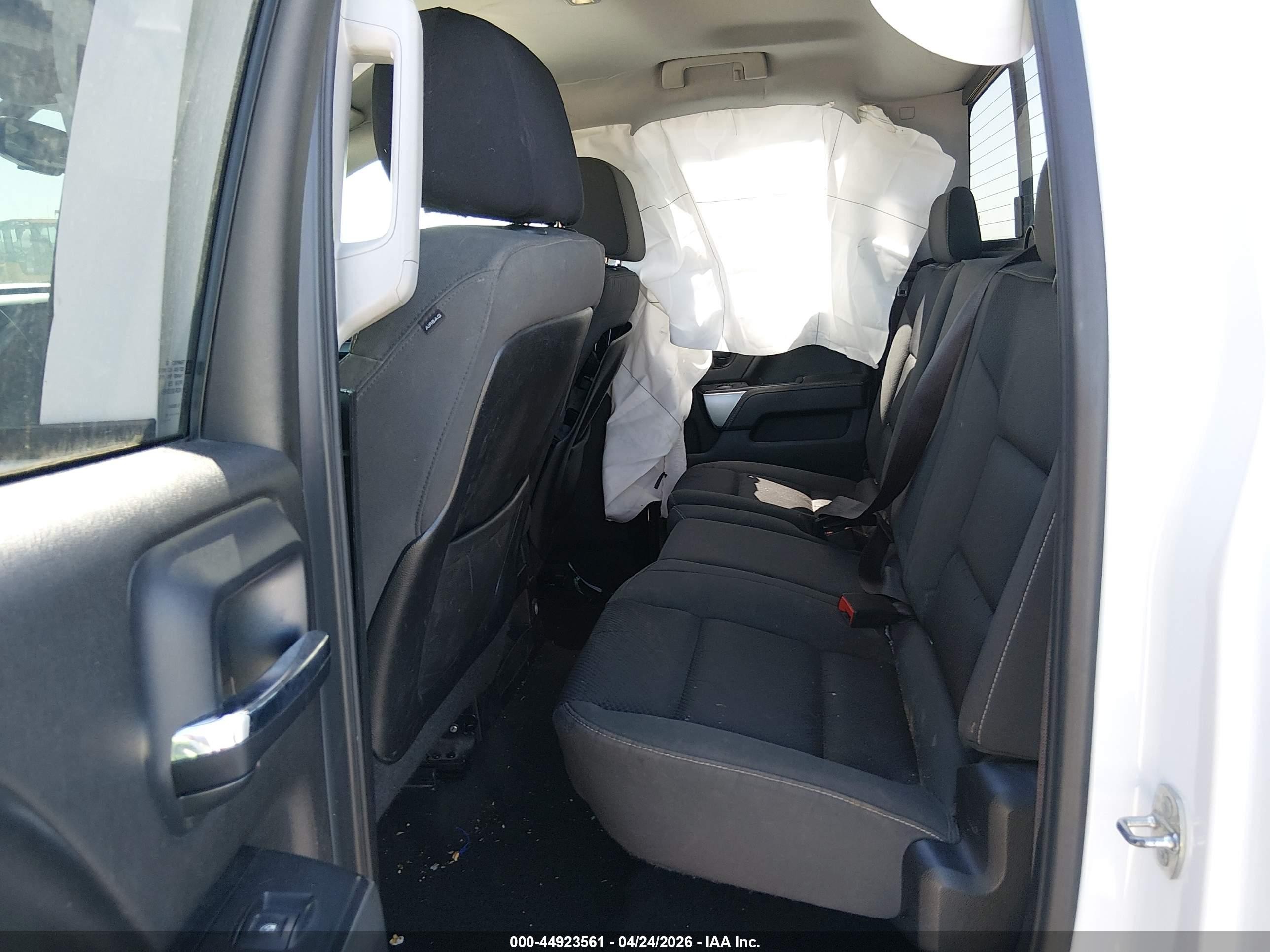 2015 Chevrolet Silverado 1500 1lt White vin: 1GCVKREC7FZ328575