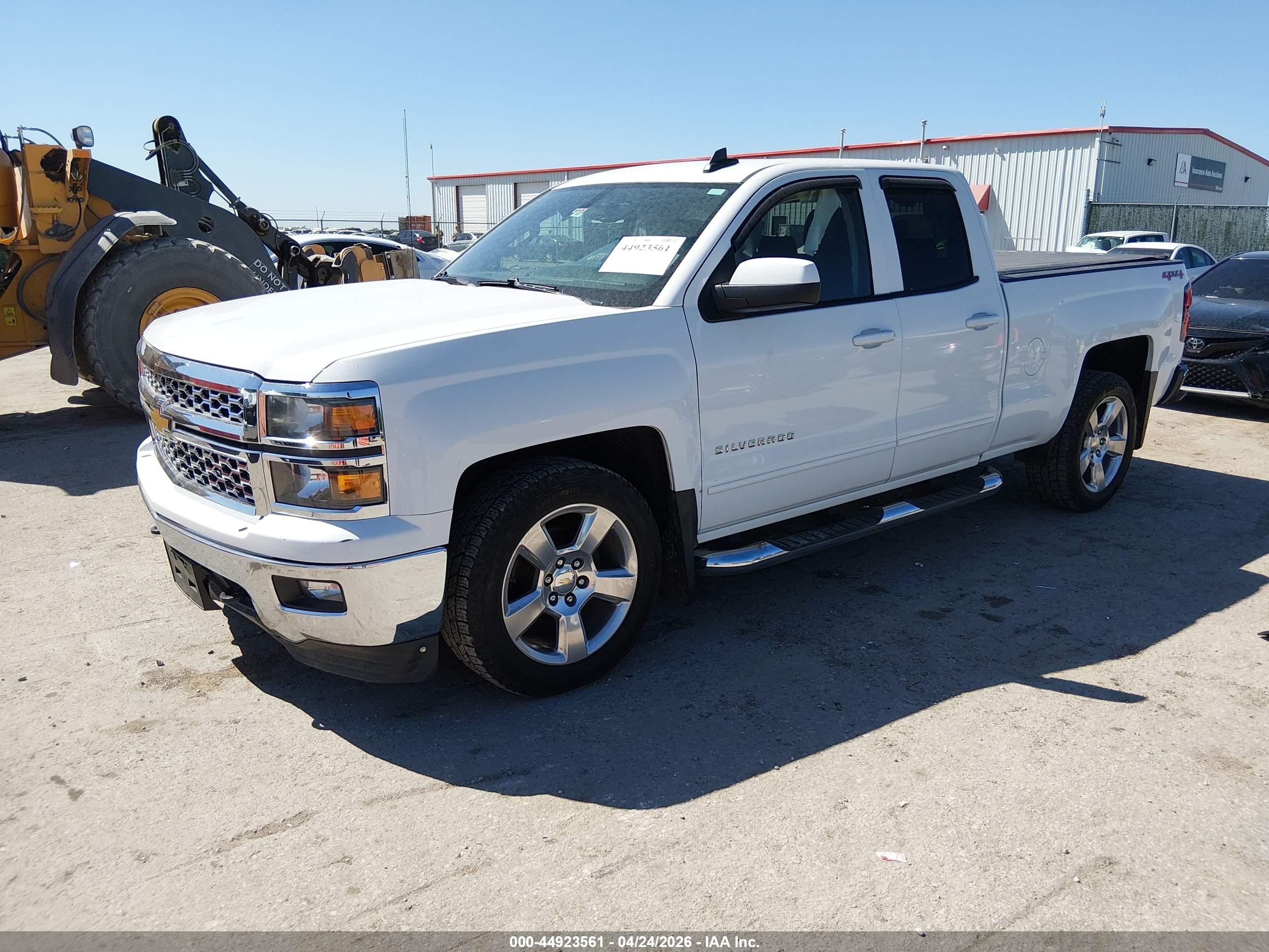 2015 Chevrolet Silverado 1500 1lt White vin: 1GCVKREC7FZ328575