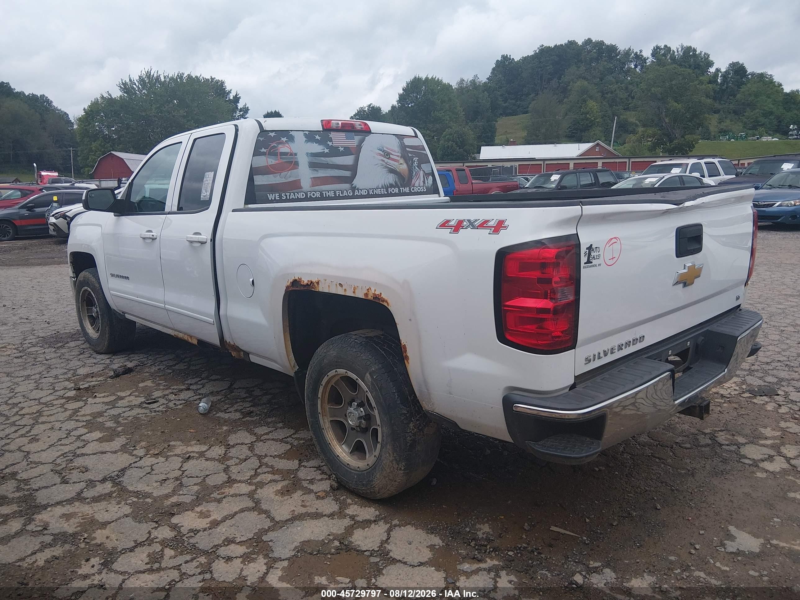 2015 Chevrolet Silverado 1500 Lt White vin: 1GCVKREC7FZ370261