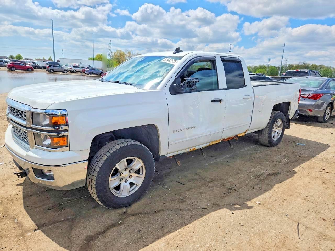 2015 Chevrolet Silverado K1500 Lt White vin: 1GCVKREC7FZ446559