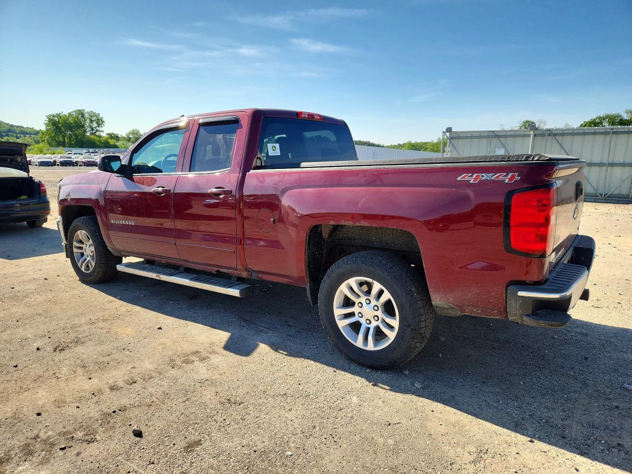 2016 Chevrolet Silverado K1500 Lt Maroon vin: 1GCVKREC7GZ382184