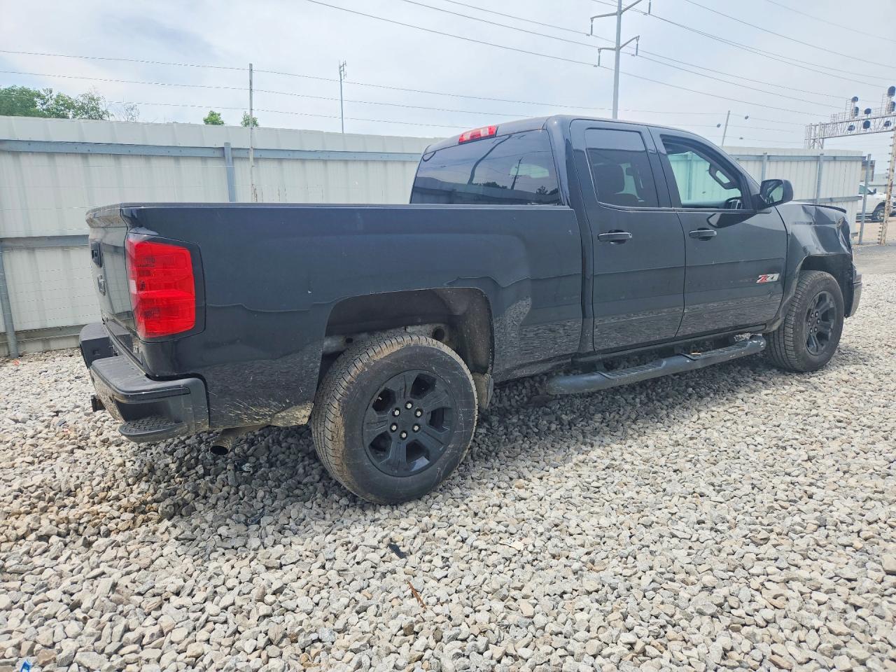2015 Chevrolet Silverado K1500 Lt Black vin: 1GCVKREC8FZ381267