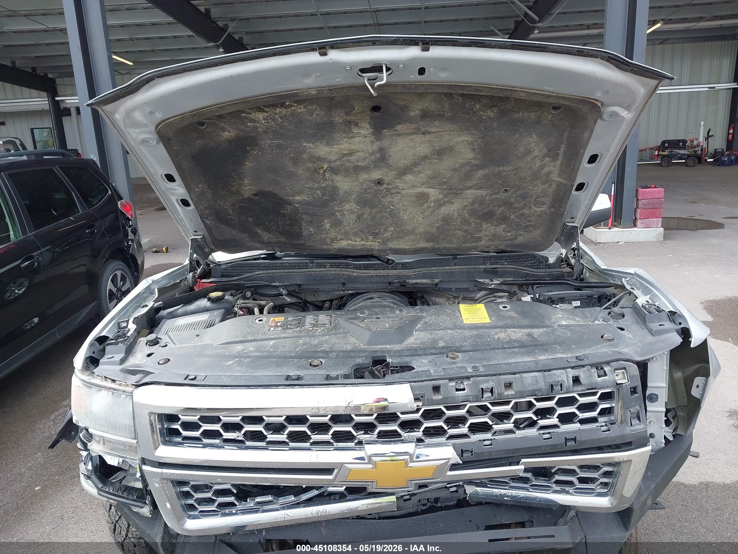 2014 Chevrolet Silverado 1500 1lt Silver vin: 1GCVKREC9EZ232039