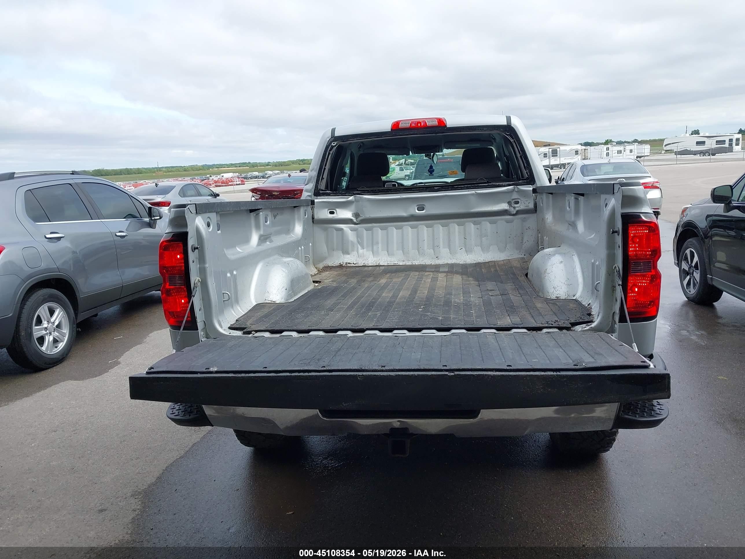 2014 Chevrolet Silverado 1500 1lt Silver vin: 1GCVKREC9EZ232039