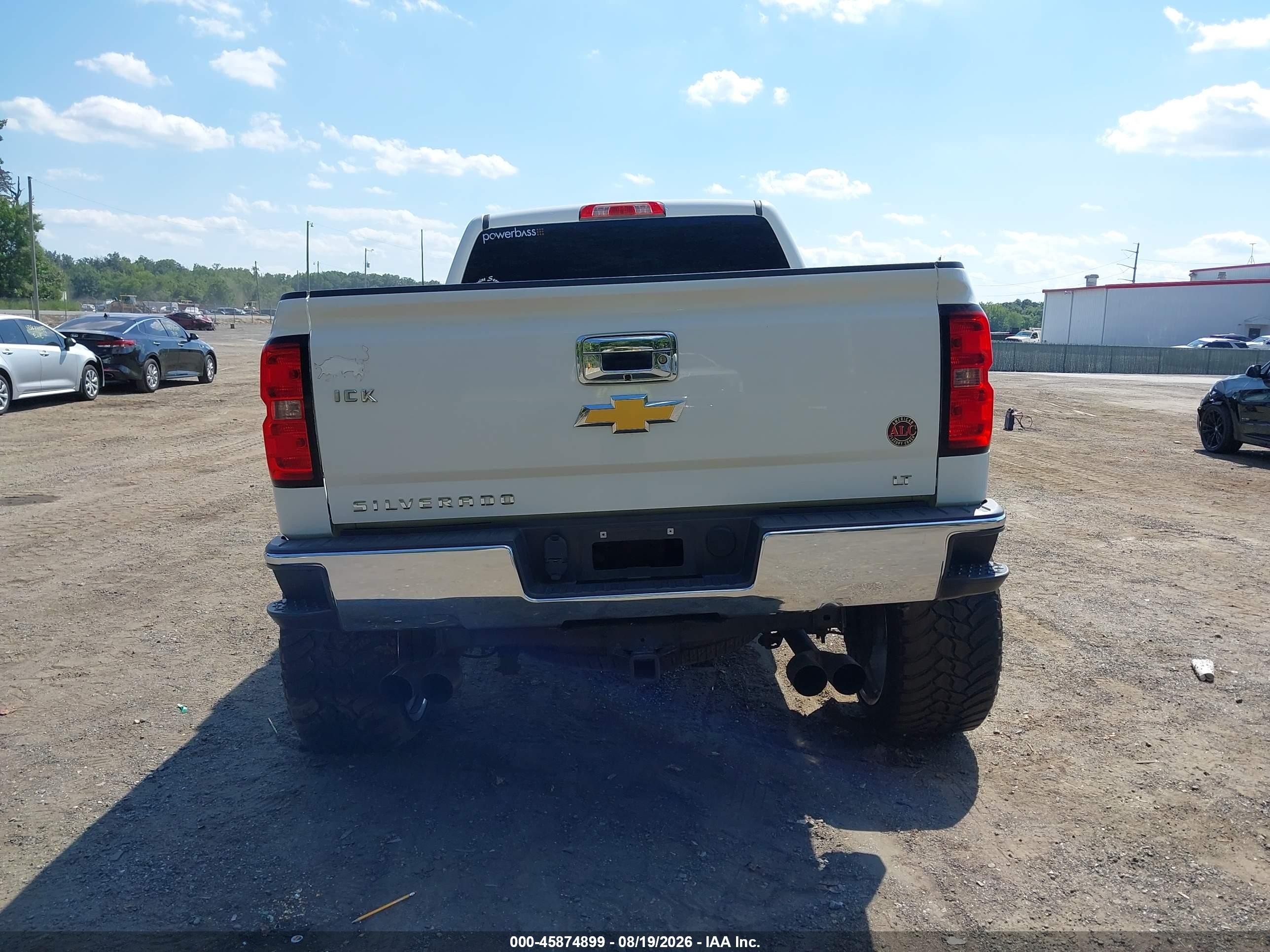 2014 Chevrolet Silverado 1500 Lt White vin: 1GCVKREC9EZ298252