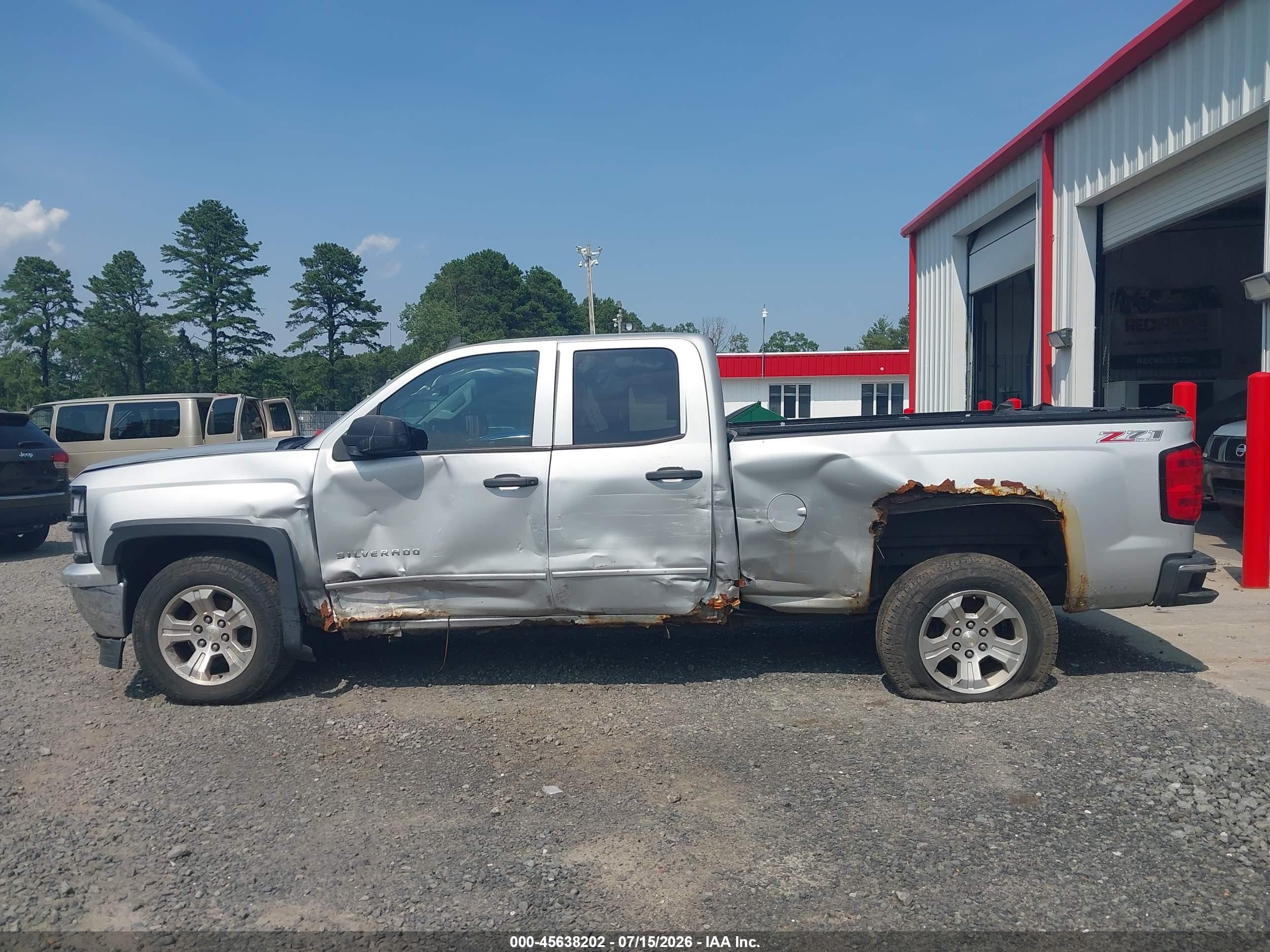 2014 Chevrolet Silverado 1500 Lt Silver vin: 1GCVKREC9EZ396343