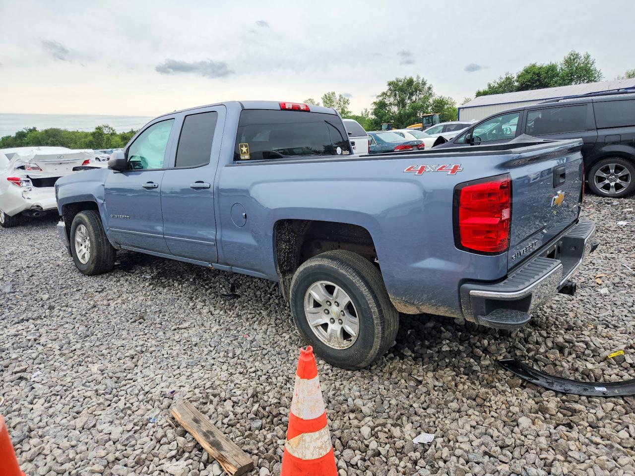 2015 Chevrolet Silverado K1500 Lt Blue vin: 1GCVKREC9FZ441184