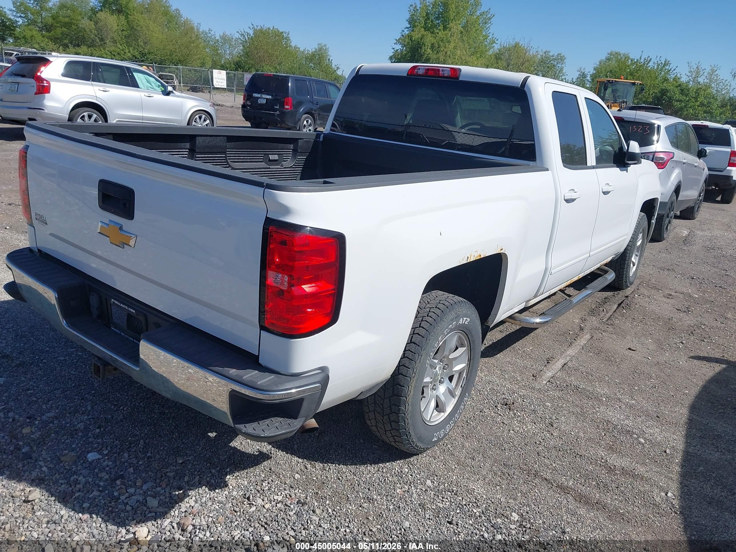 2015 Chevrolet Silverado 1500 1lt Белый vin: 1GCVKREC9FZ444988