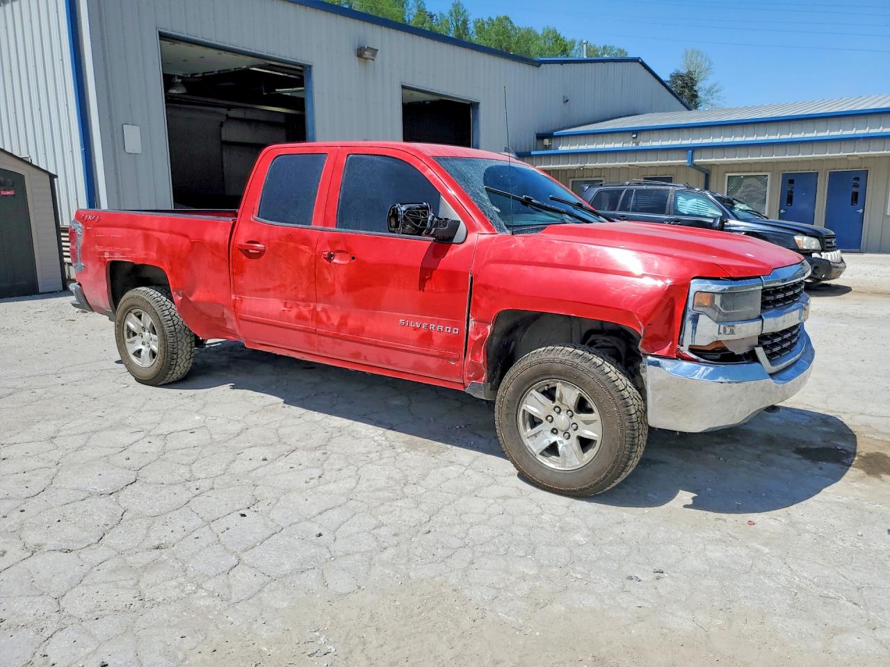 2018 Chevrolet Silverado K1500 Lt Red vin: 1GCVKREC9JZ313536