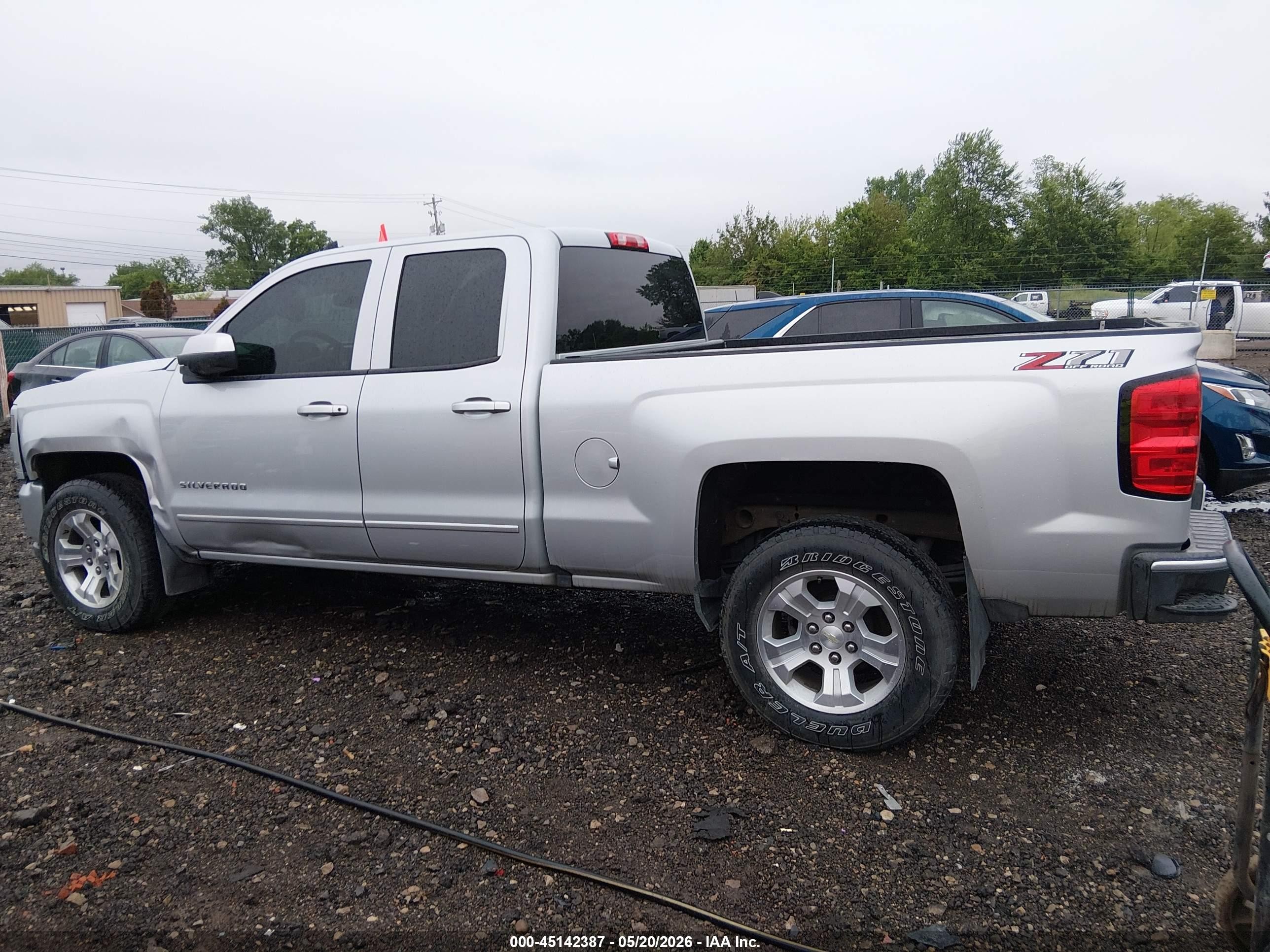 2018 Chevrolet Silverado 1500 2lt Silver vin: 1GCVKREC9JZ361604