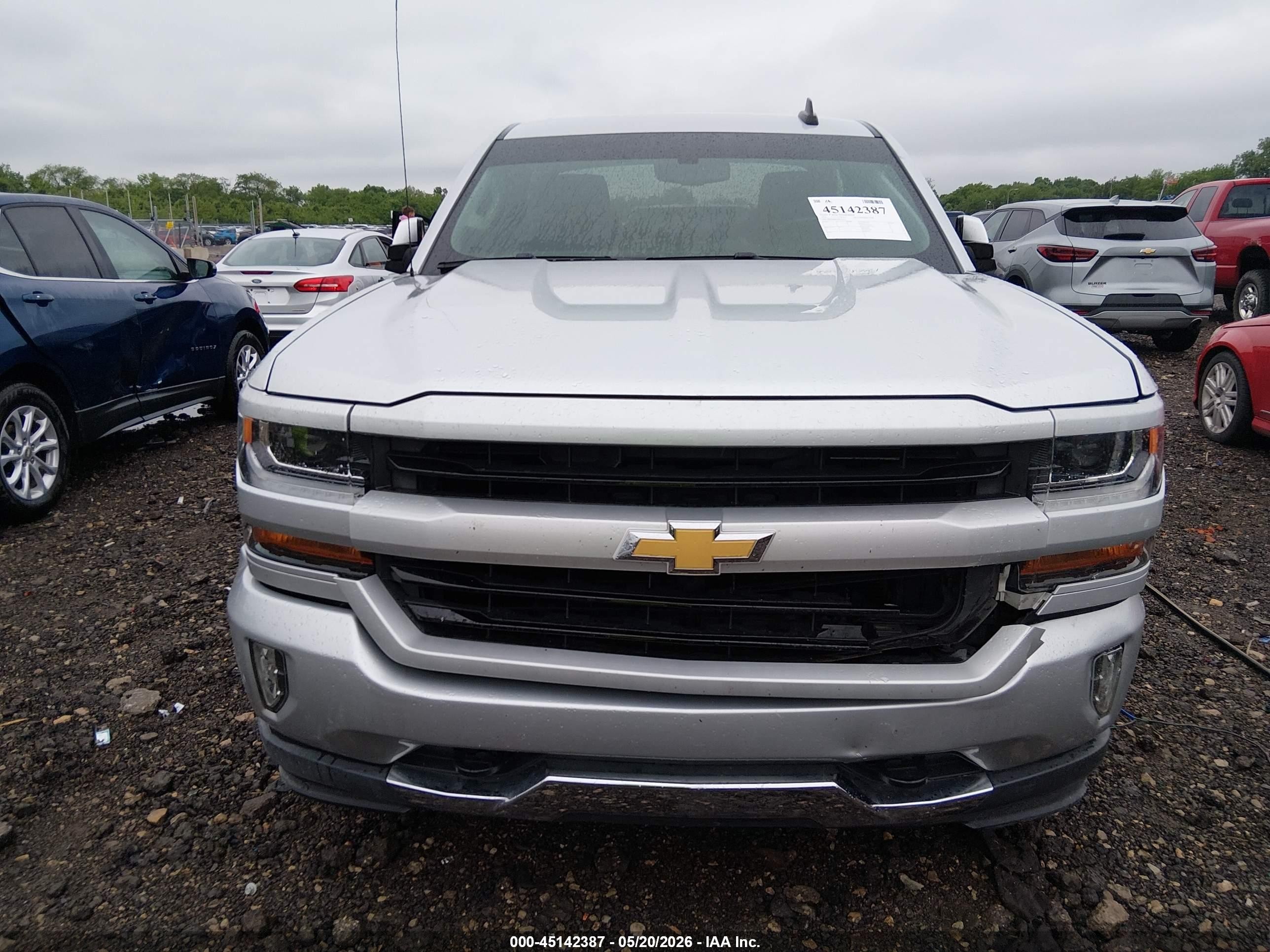 2018 Chevrolet Silverado 1500 2lt Silver vin: 1GCVKREC9JZ361604