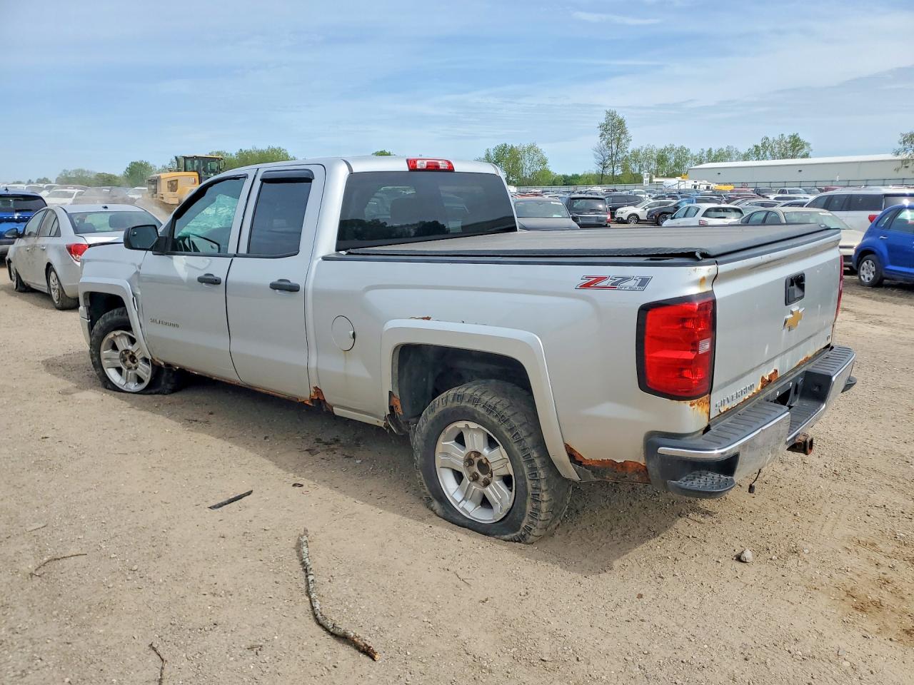 2014 Chevrolet Silverado K1500 Lt Silver vin: 1GCVKRECXEZ111195