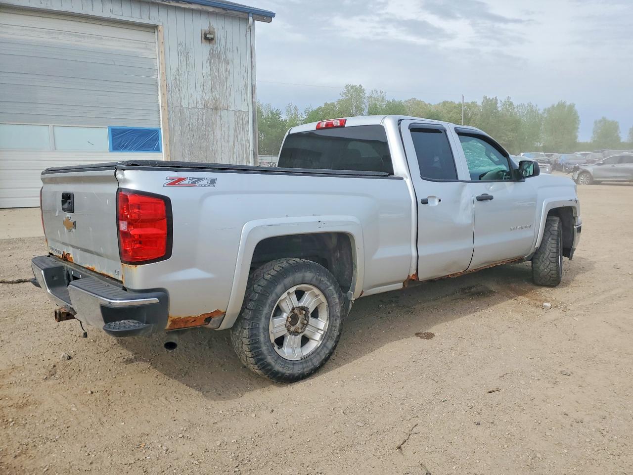 2014 Chevrolet Silverado K1500 Lt Silver vin: 1GCVKRECXEZ111195