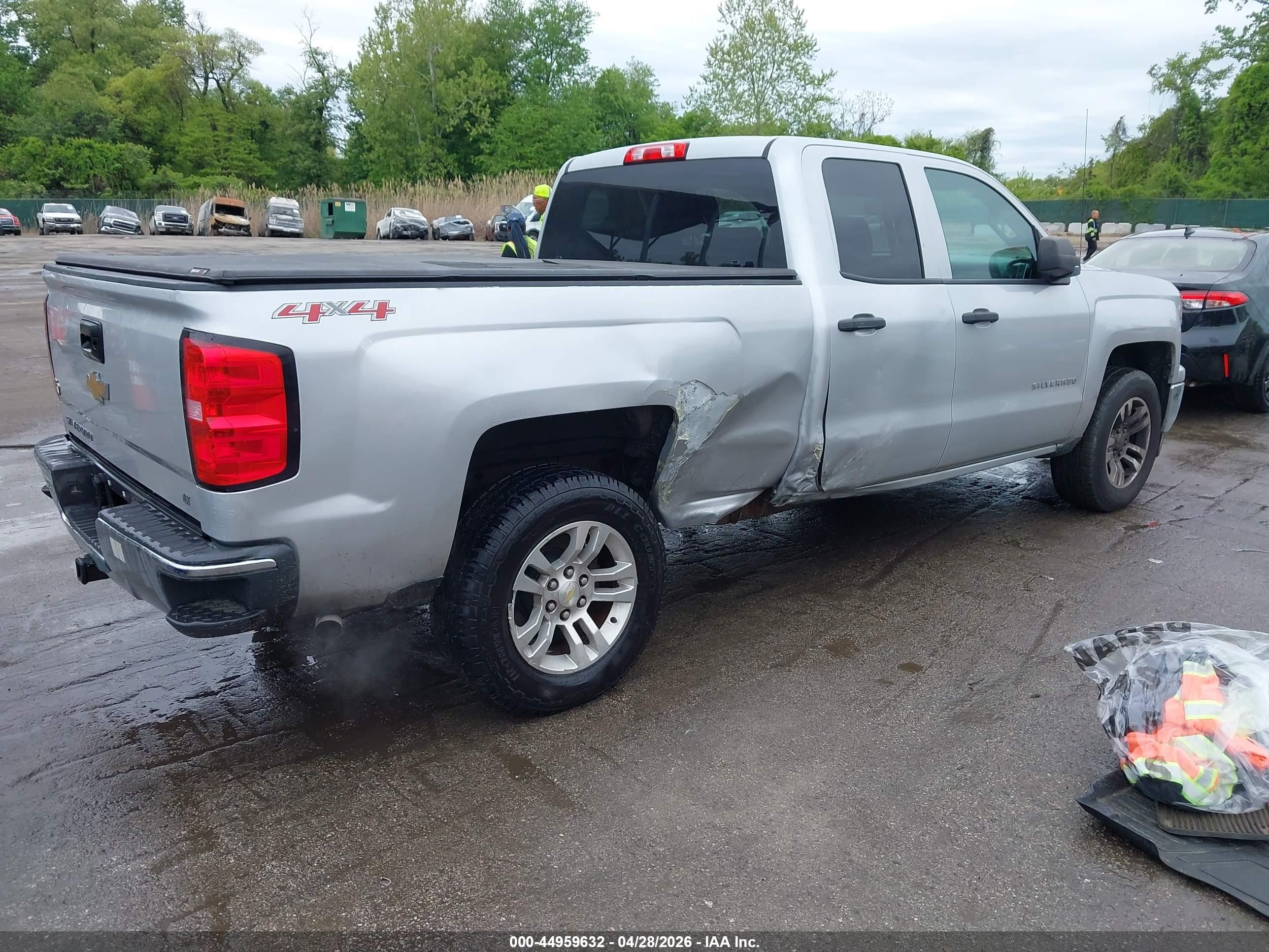 2014 Chevrolet Silverado 1500 1lt Silver vin: 1GCVKRECXEZ169999