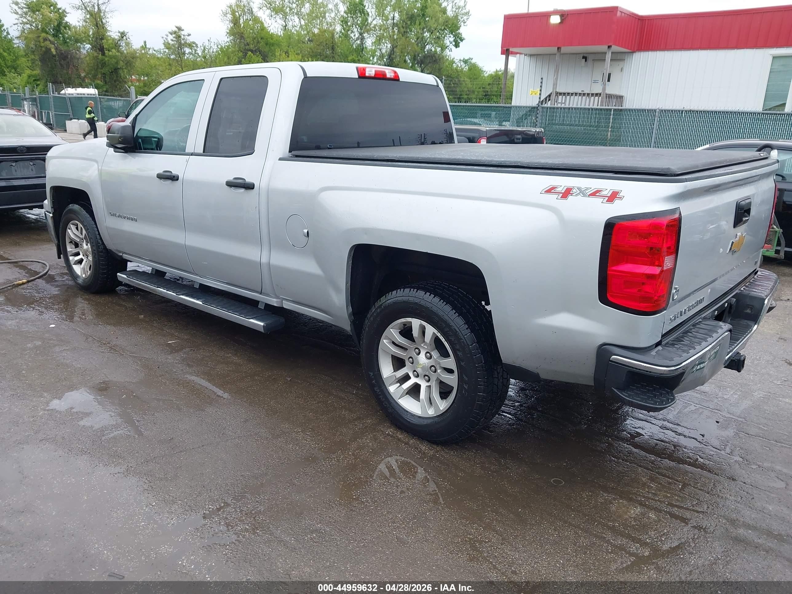 2014 Chevrolet Silverado 1500 1lt Silver vin: 1GCVKRECXEZ169999
