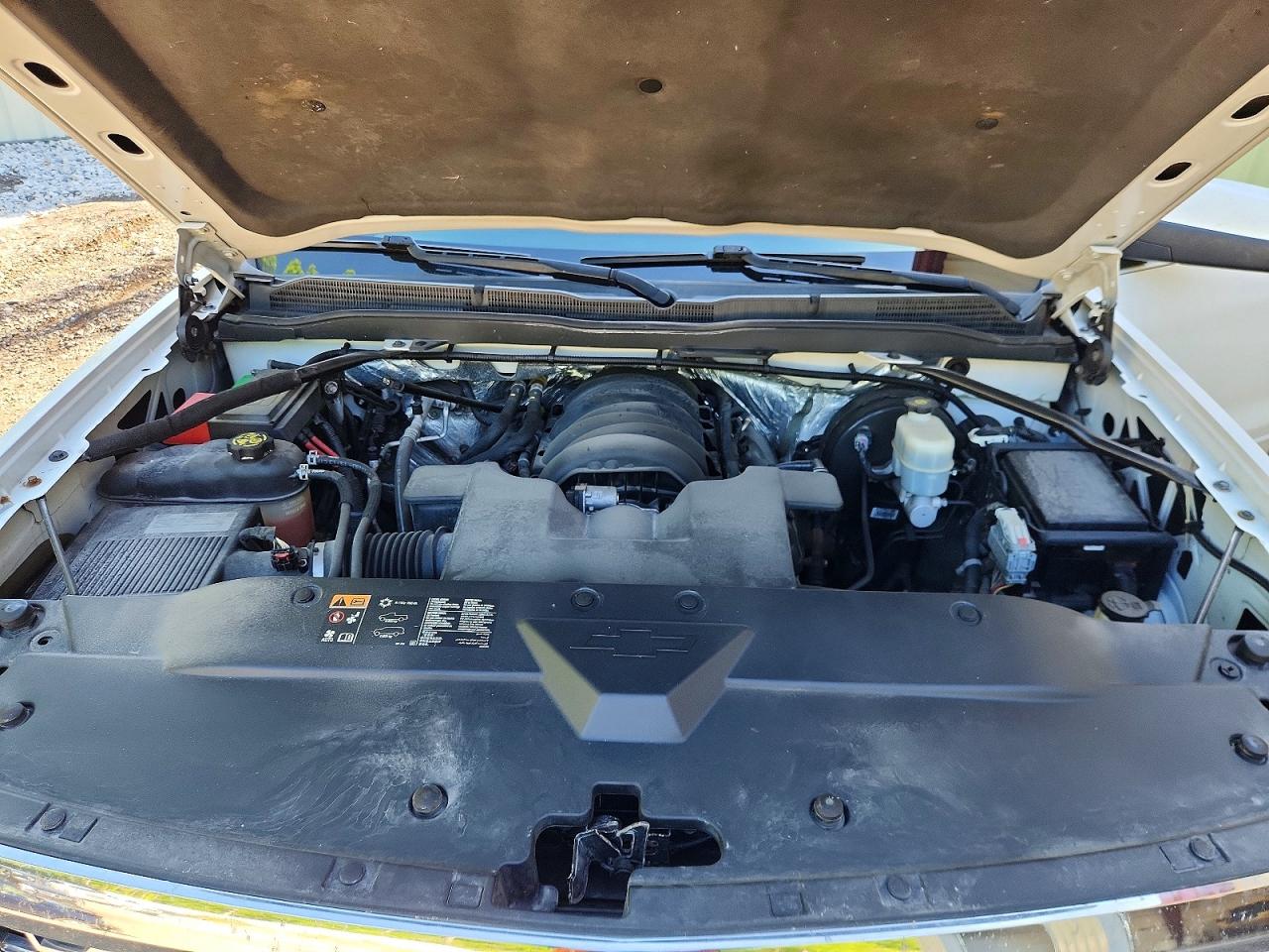 2015 Chevrolet Silverado K1500 Lt White vin: 1GCVKRECXFZ357794