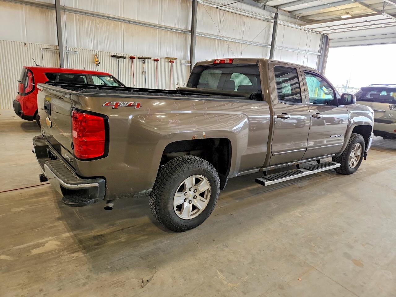 2015 Chevrolet Silverado K1500 Lt Коричневый vin: 1GCVKREH0FZ408540