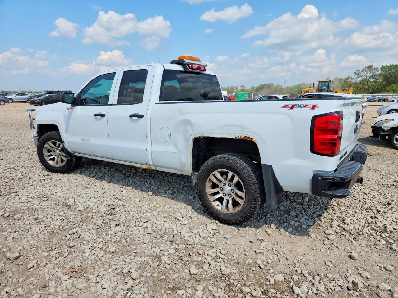 2014 Chevrolet Silverado K1500 Lt White vin: 1GCVKREH2EZ188378