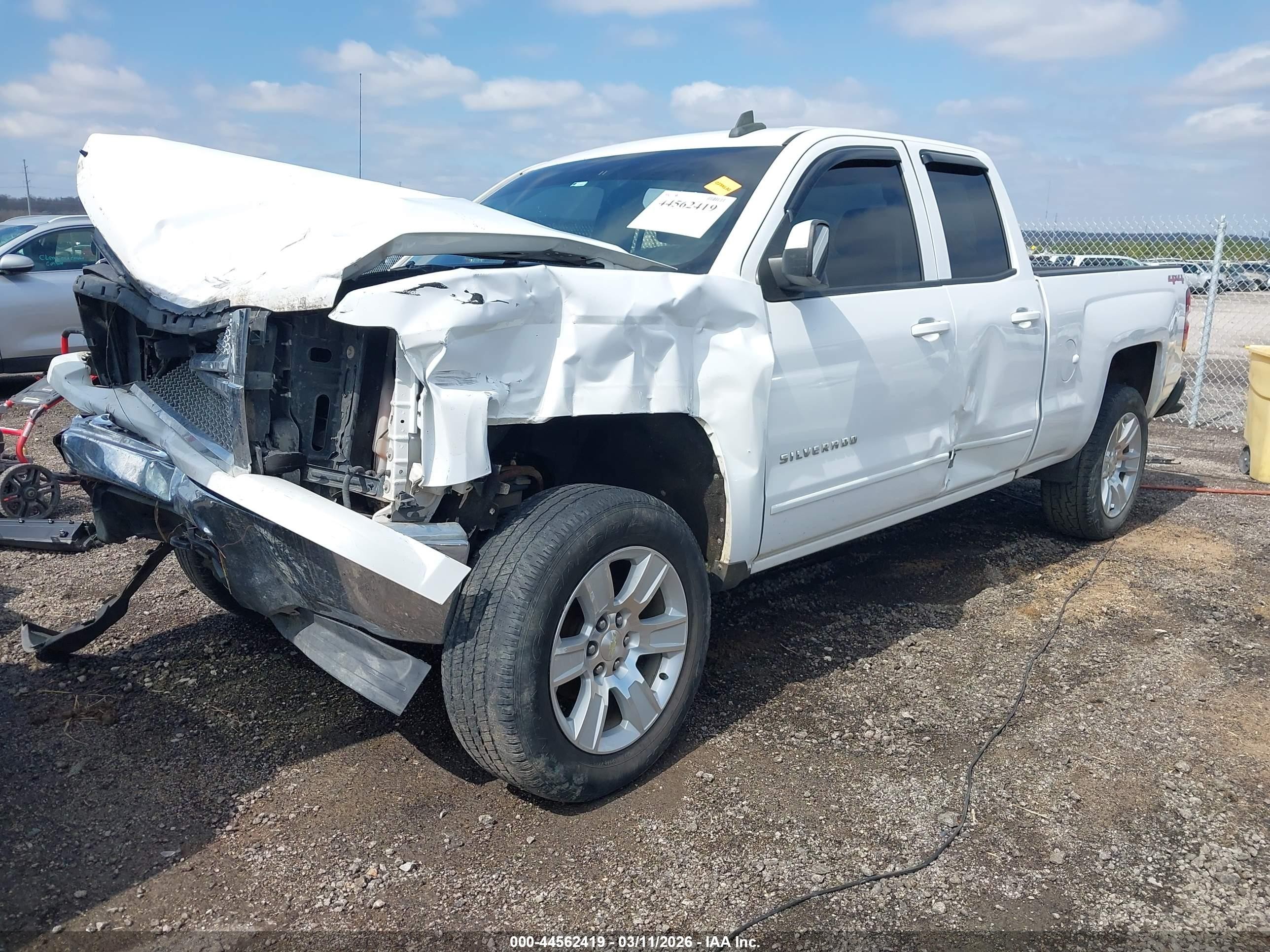2015 Chevrolet Silverado 1500 1lt White vin: 1GCVKREH4FZ290038