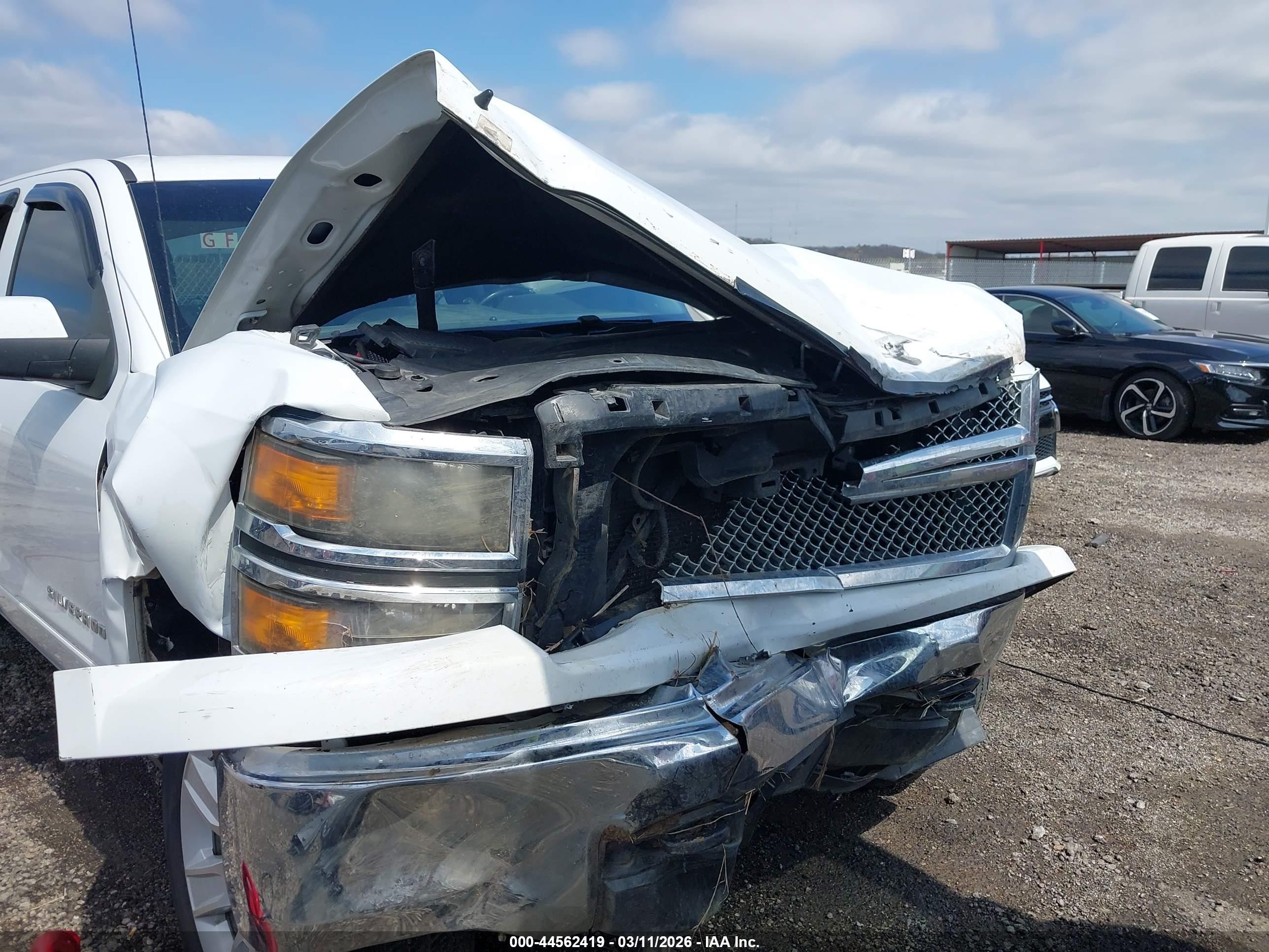 2015 Chevrolet Silverado 1500 1lt White vin: 1GCVKREH4FZ290038