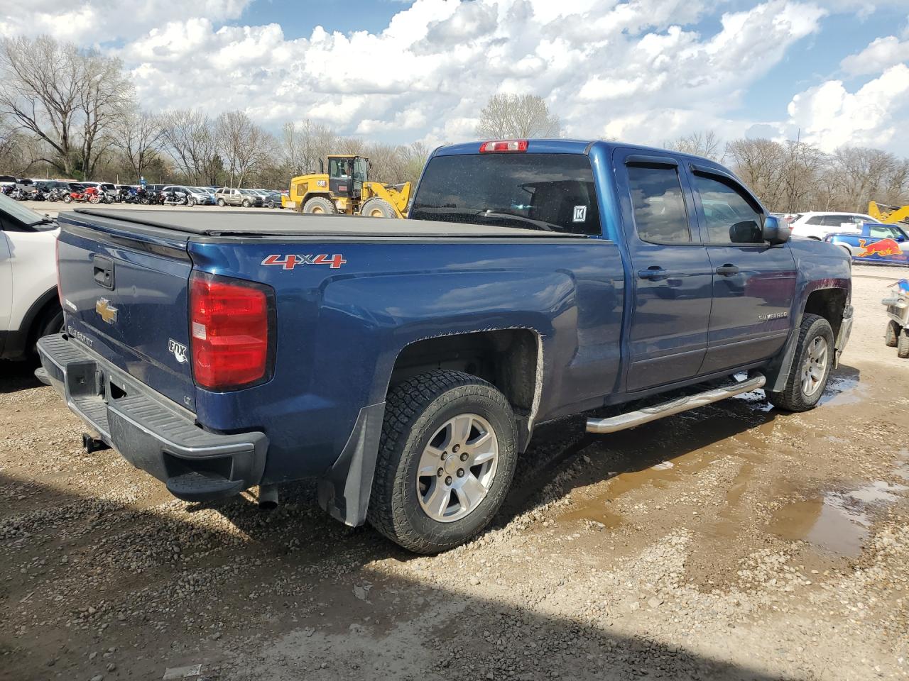 2015 Chevrolet Silverado K1500 Lt Blue vin: 1GCVKREH4FZ337990 Damage: Right Bed Side, Heavy Scratch, 1/8 To 1/2 Inch