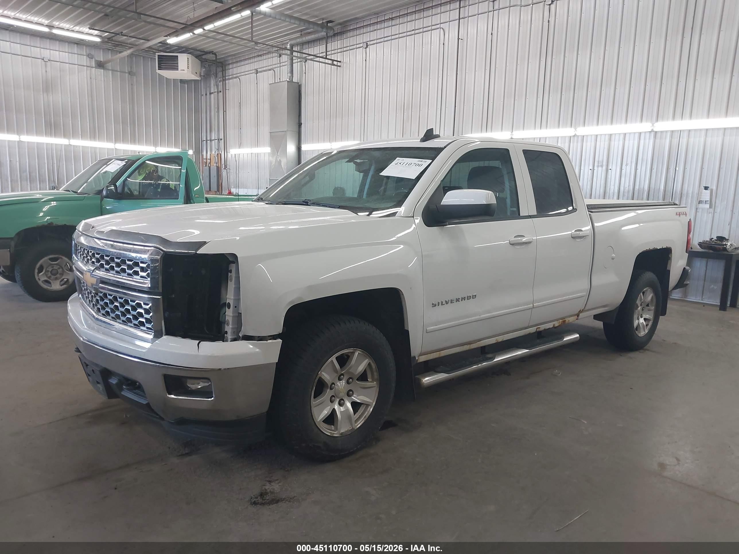 2015 Chevrolet Silverado 1500 1lt Белый vin: 1GCVKREH4FZ359990