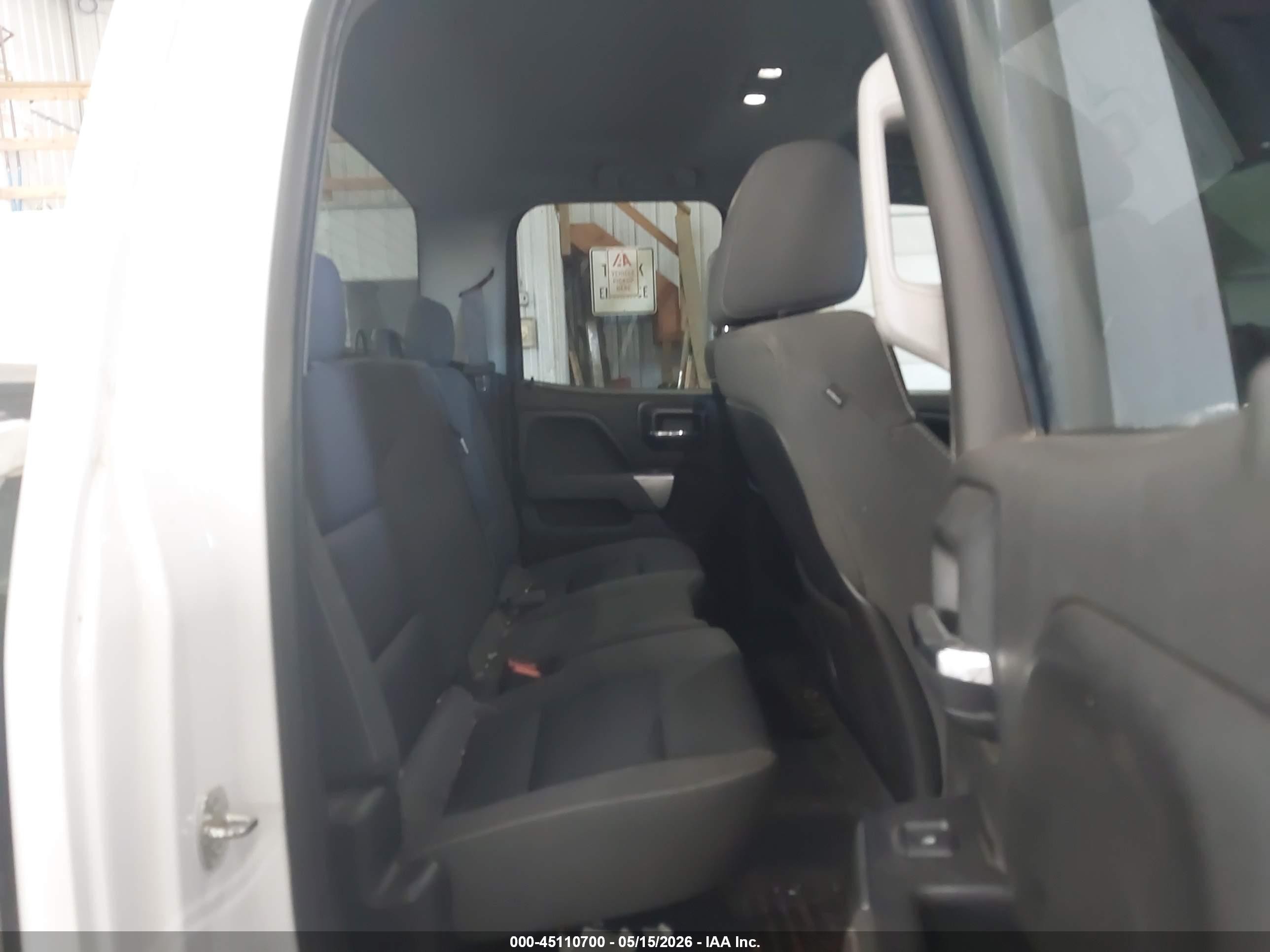 2015 Chevrolet Silverado 1500 1lt Белый vin: 1GCVKREH4FZ359990