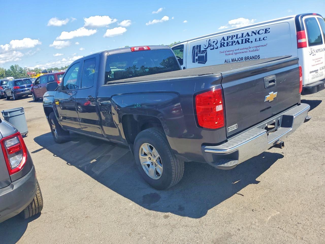 2015 Chevrolet Silverado K1500 Lt Black vin: 1GCVKREH6FZ349722