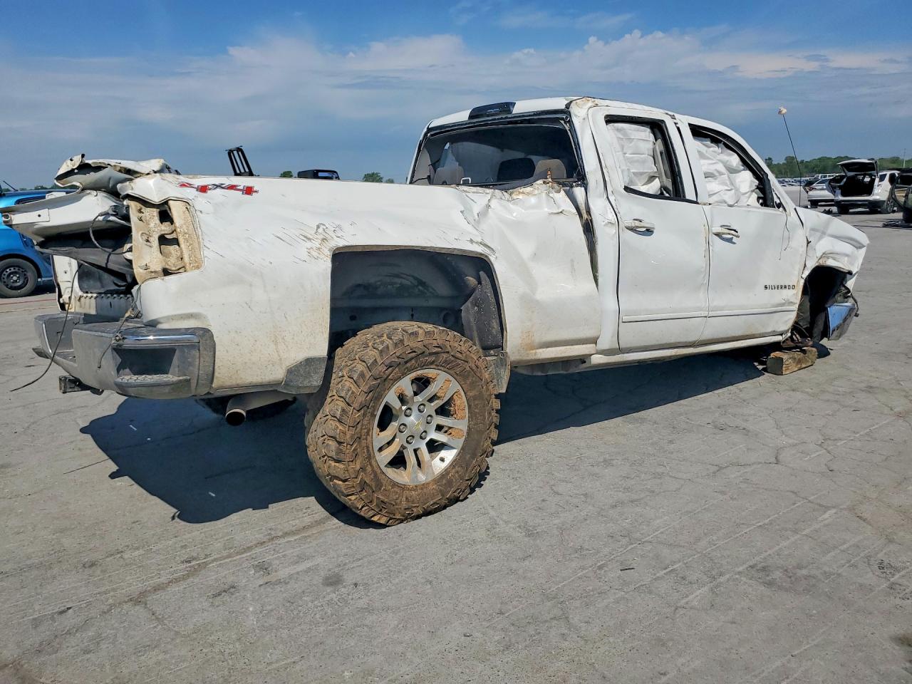 2015 Chevrolet Silverado K1500 Lt White vin: 1GCVKREH6FZ440179