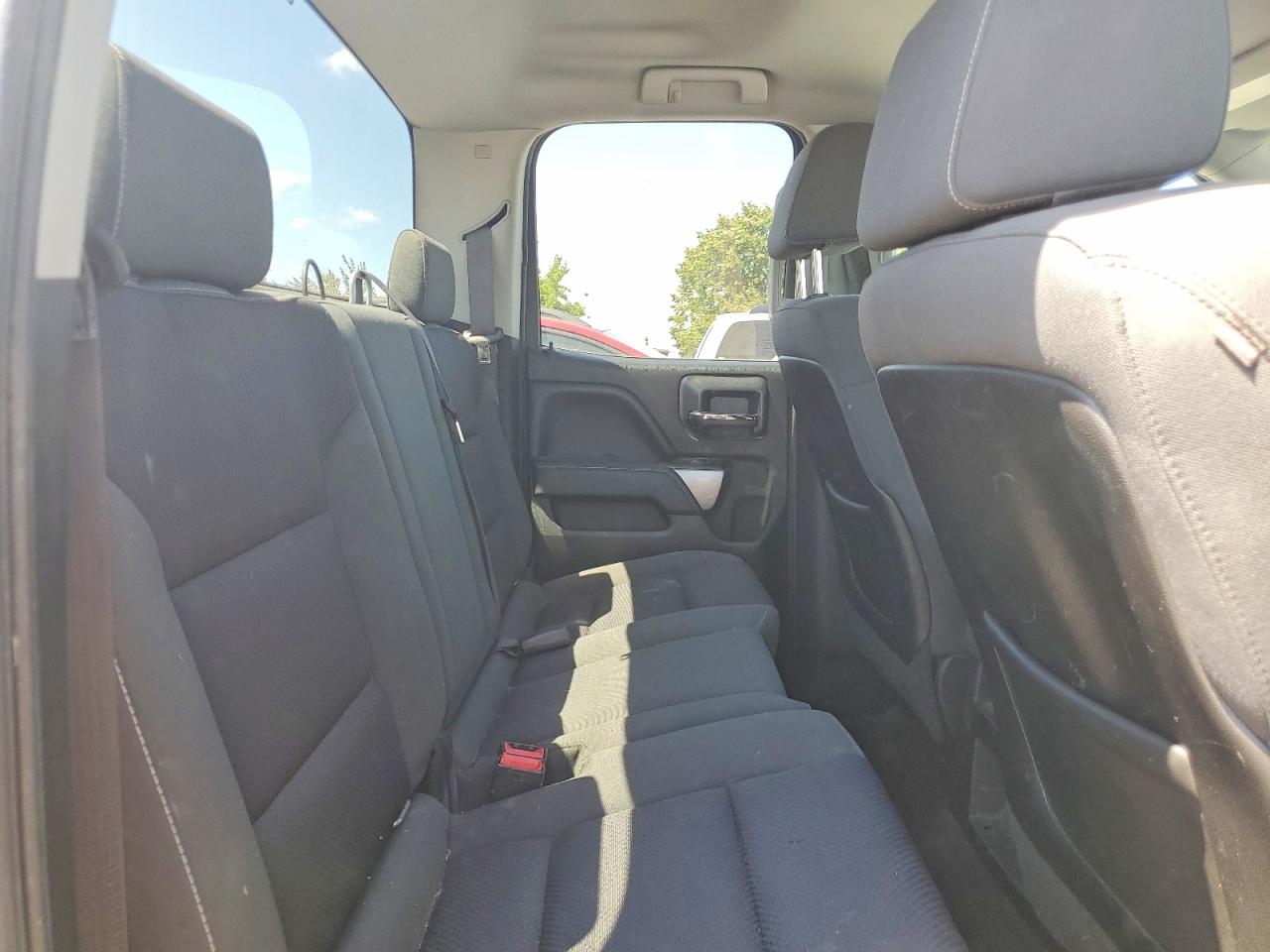 2015 Chevrolet Silverado K1500 Lt Silver vin: 1GCVKREH9FZ303754