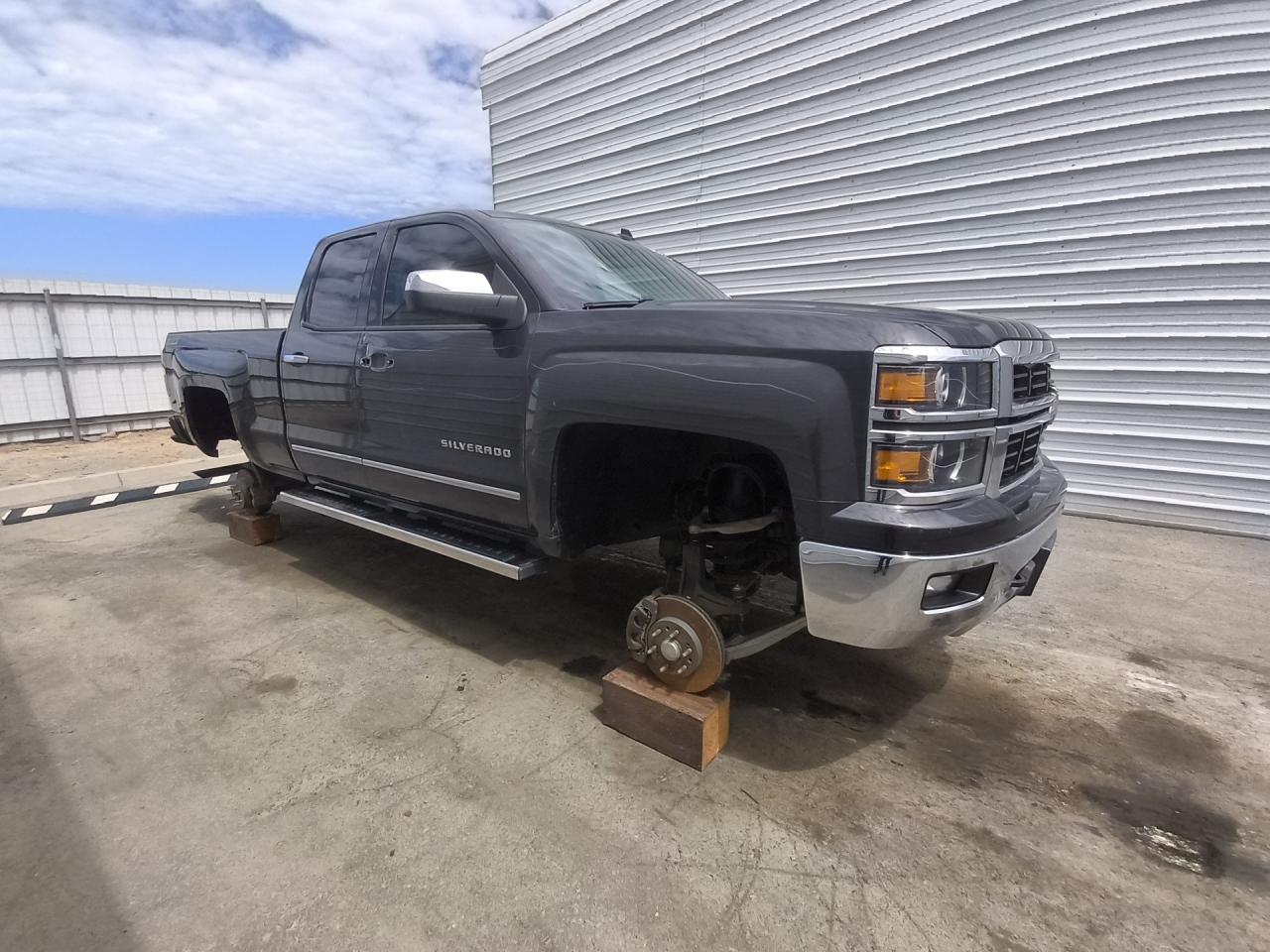 2014 Chevrolet Silverado K1500 Ltz Charcoal vin: 1GCVKSEC7EZ124493 Damage: Right Front Wheel, Missing, Replacement Required