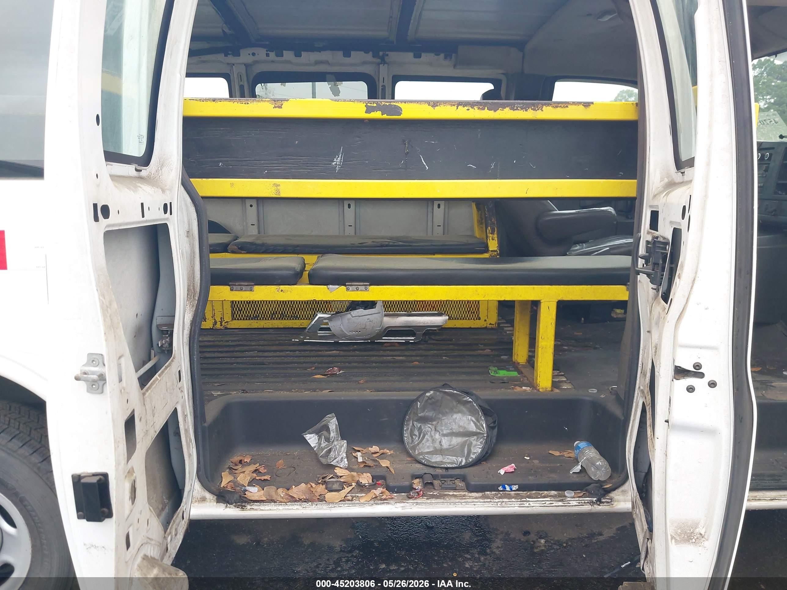 2016 Chevrolet Express 2500 Work Van White vin: 1GCWGABF0G1138123