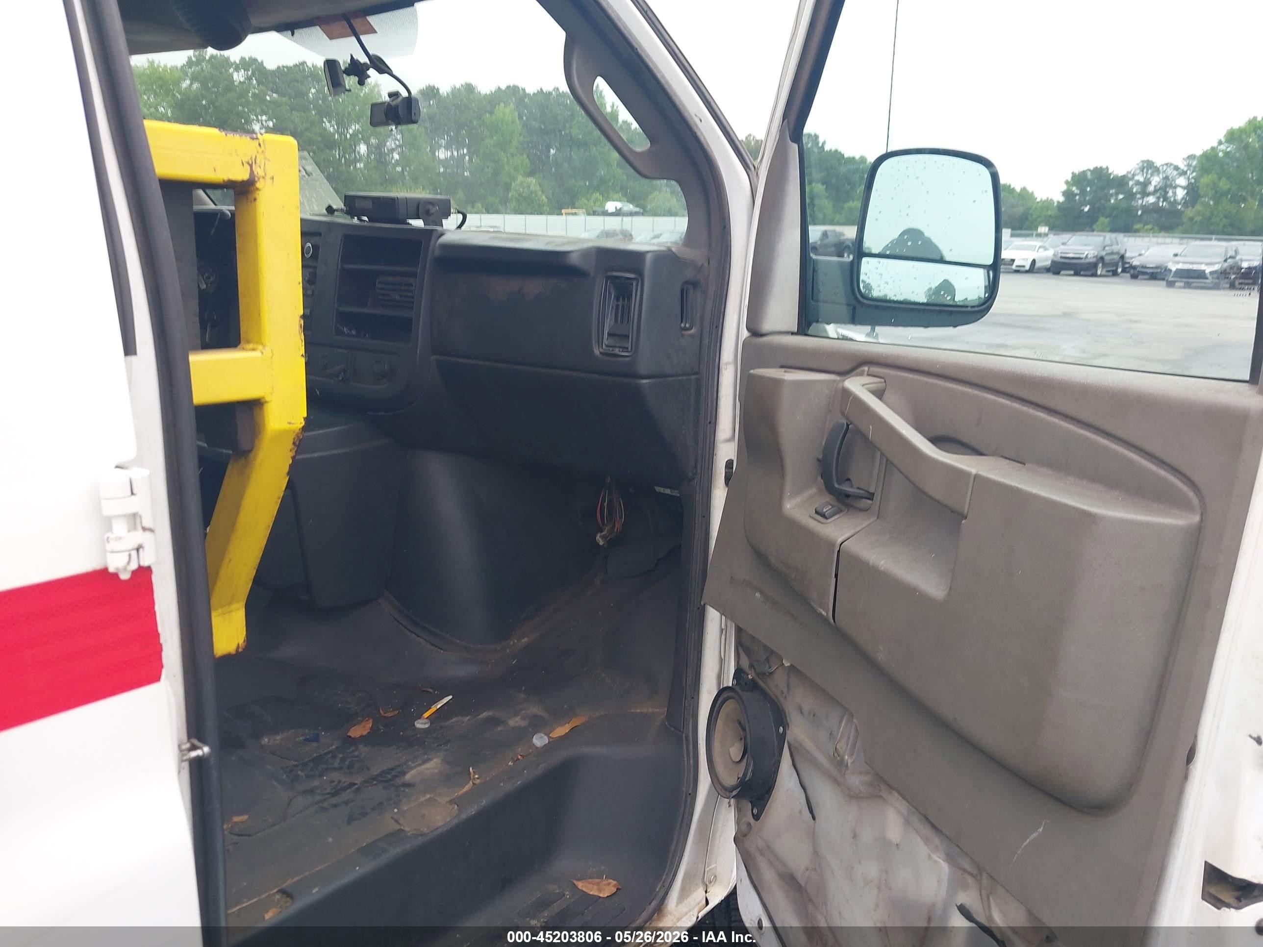 2016 Chevrolet Express 2500 Work Van White vin: 1GCWGABF0G1138123