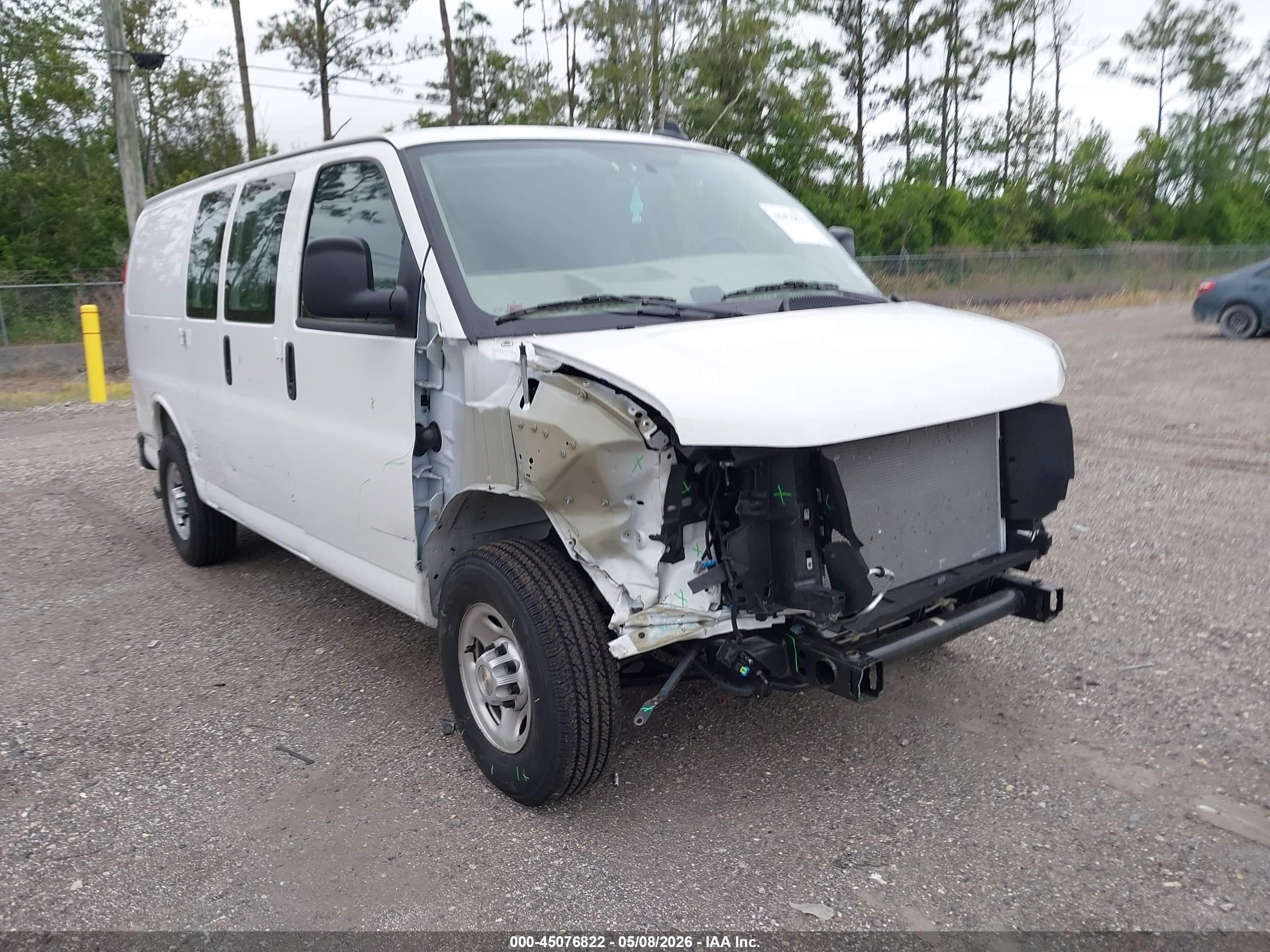 2025 Chevrolet Express Cargo Rwd 2500 Regular Wheelbase Wt White vin: 1GCWGAF7XS1250696