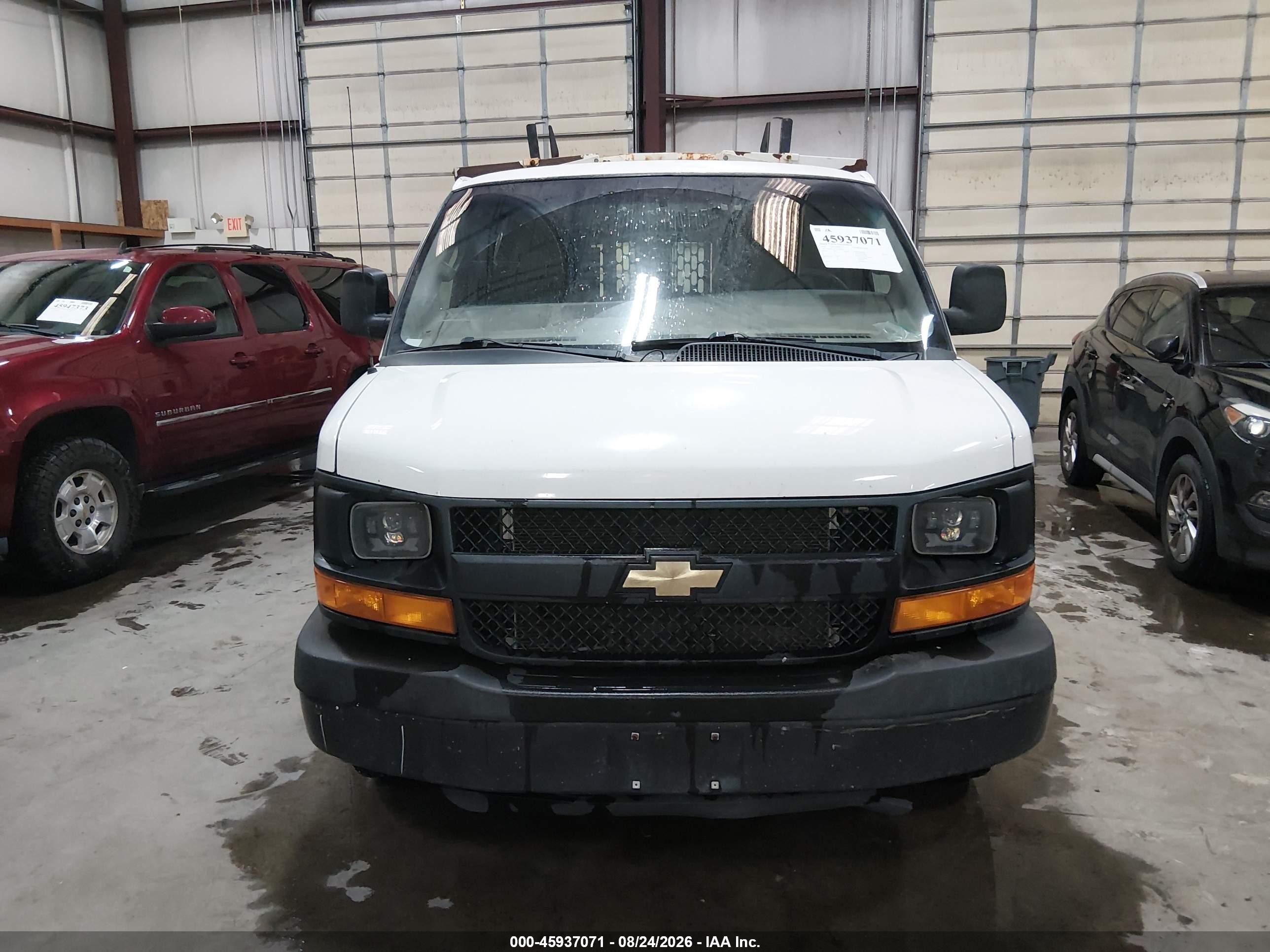 2016 Chevrolet Express 2500 Work Van Белый vin: 1GCWGAFF1G1290678