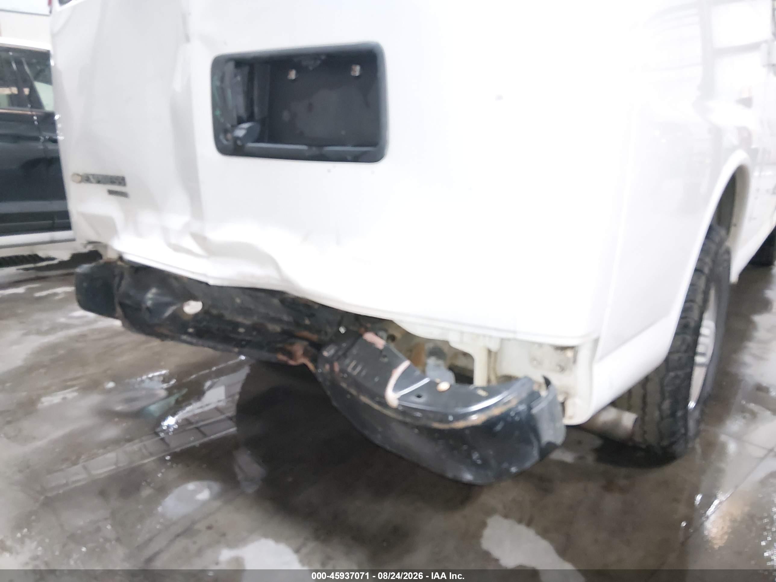 2016 Chevrolet Express 2500 Work Van Белый vin: 1GCWGAFF1G1290678