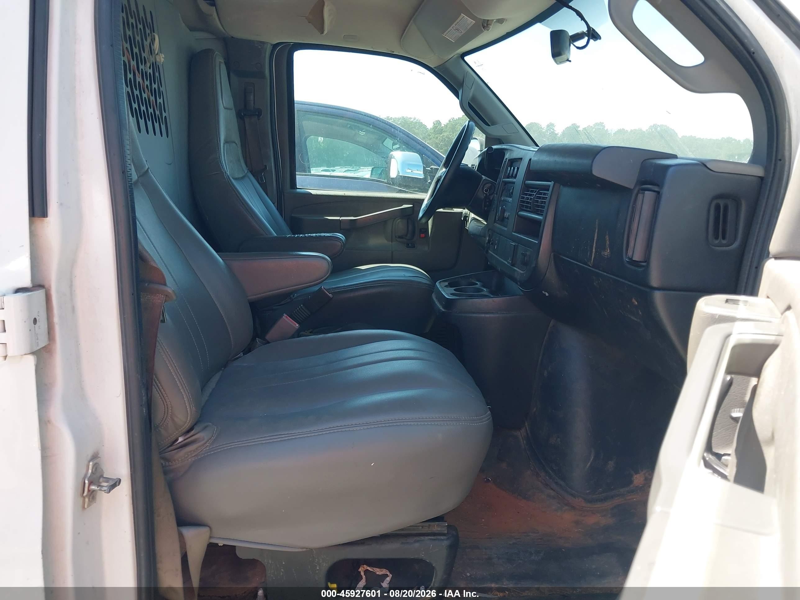 2017 Chevrolet Express 2500 Work Van White vin: 1GCWGAFF5H1127128